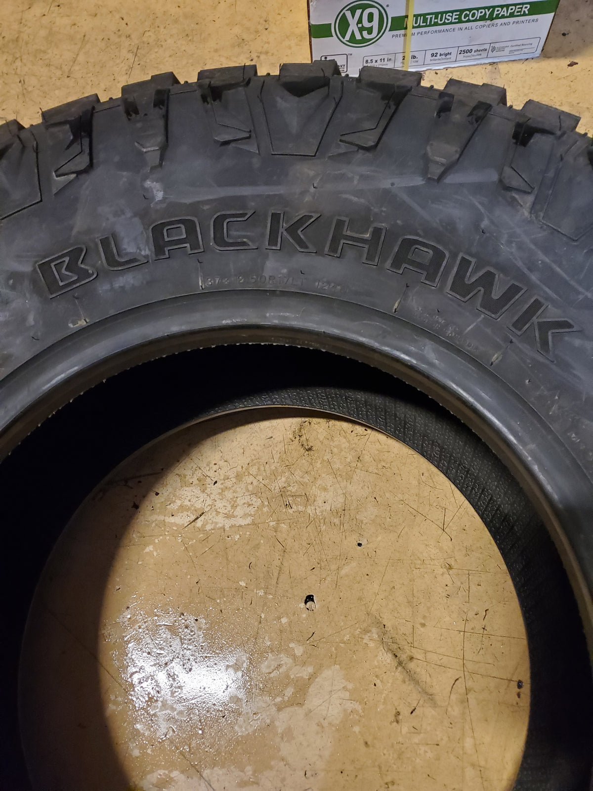 BLACKHAWK RIDGECRAWLER R/T LT 37 12.5 17 124Q 8PLY RUGGED TERRAIN TIRE 1600468K