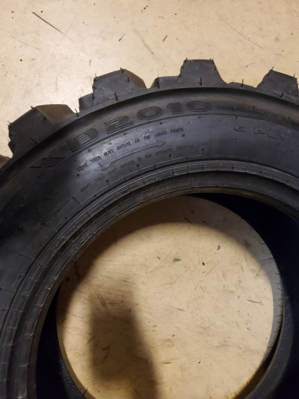GALAXY XD2010 124A2 BSW 10 16.5 6PLY INDUSTRIAL TIRE 111259