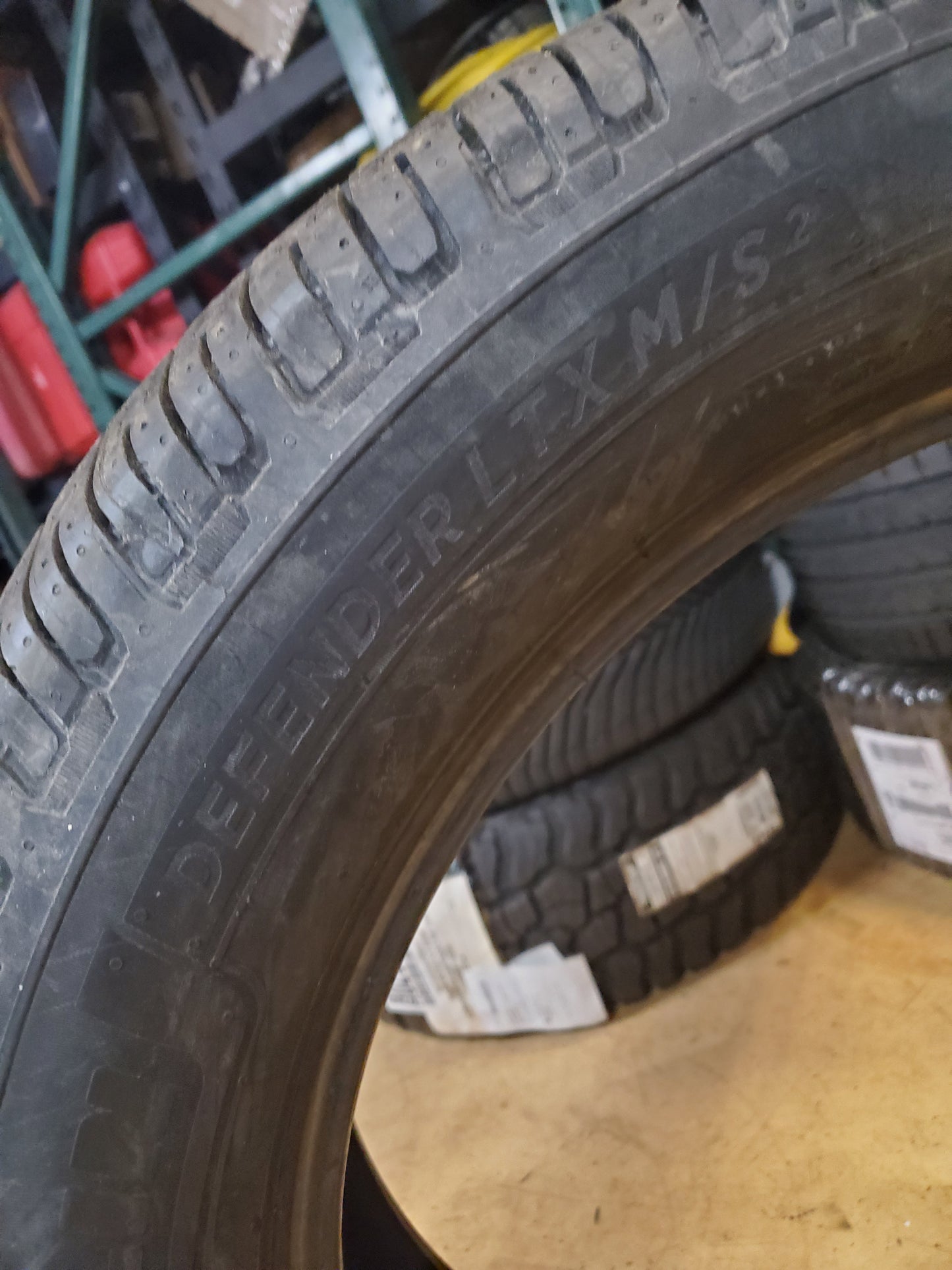 MICHELIN DEFENDER  LTX M/S 2 BSW P 275 55 21 116H XL ALL SEASON TIRE 43596