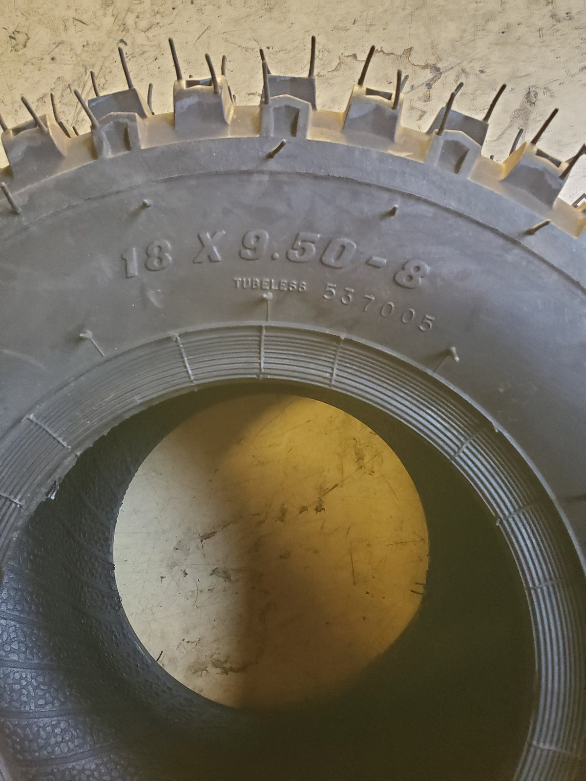 CARLISLE KNOBBY BSW  18 9.5 8 2PLY ATV/UTV TIRE 537005