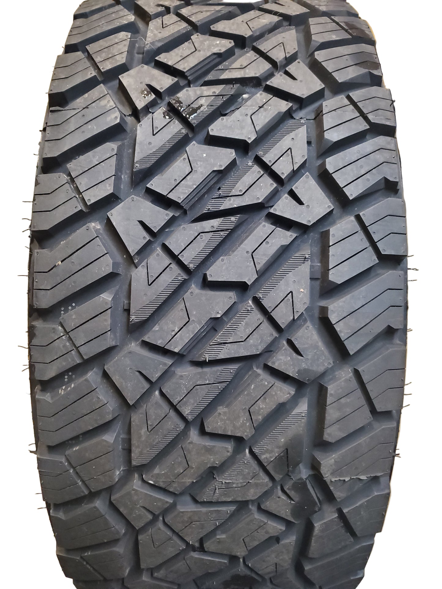 PREDATOR NEW MUTANT X-AT BSW LT 33 12.5 22 109R 10PLY ALL TERRAIN TIRE PRXAT32
