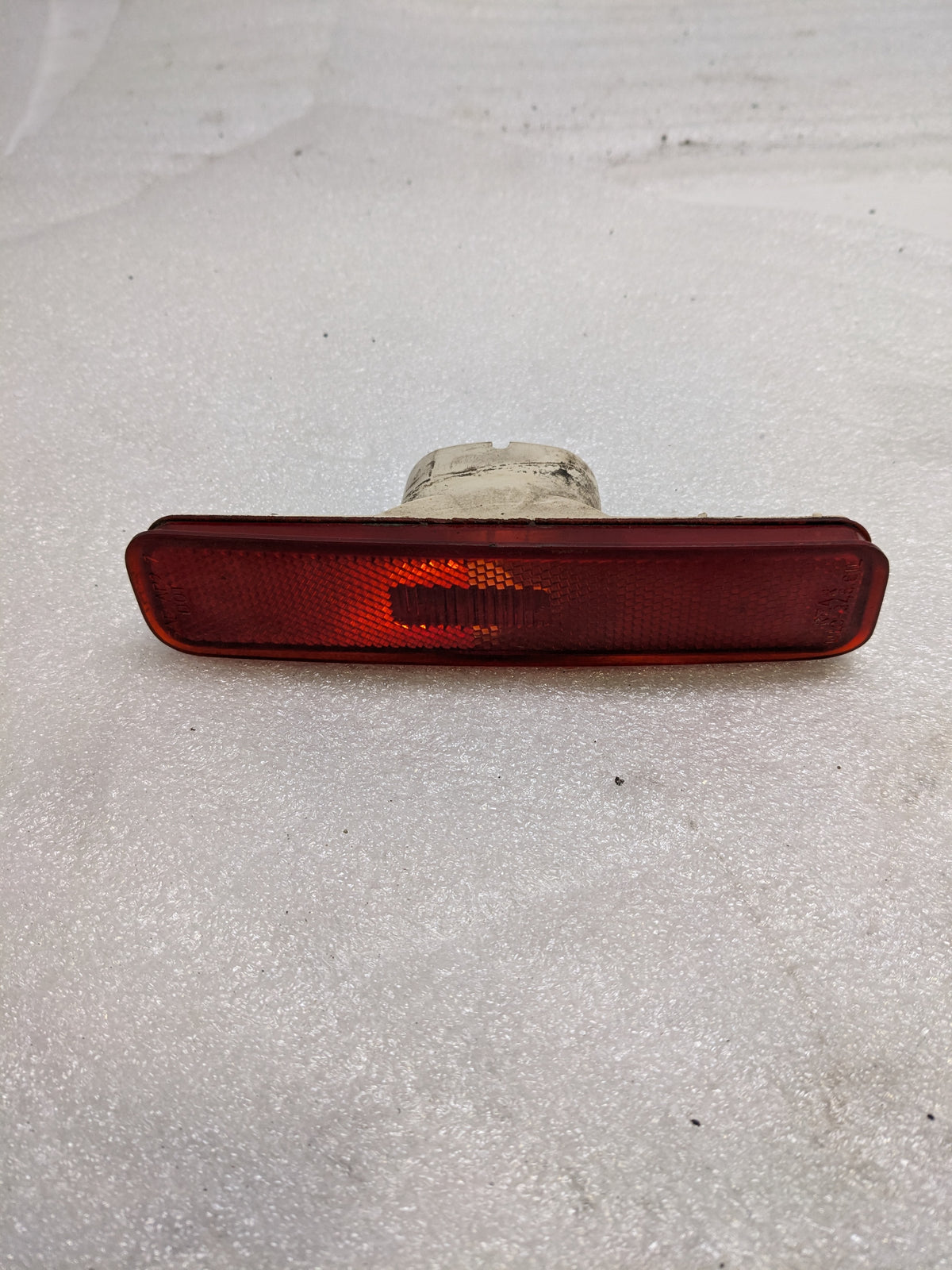 PORSCHE 92863142502 LEFT SIDE MARKER LAMP FOR 1978-1995 928 USED R21T4