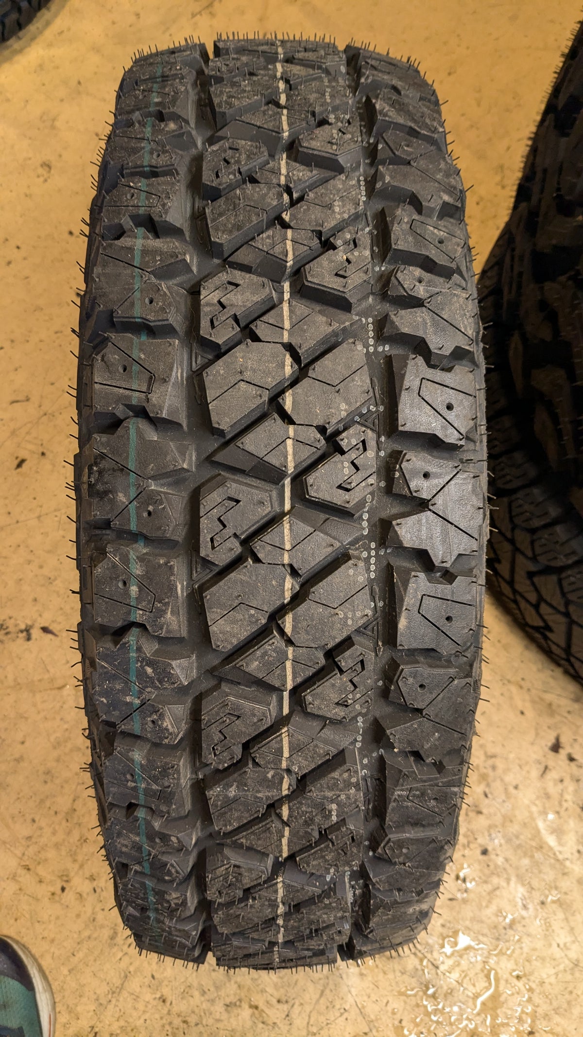 THUNDERER RANGER ATR BSW LT 235 75 15 116/113S 10PLY ALL TERRAIN TIRE TH1723