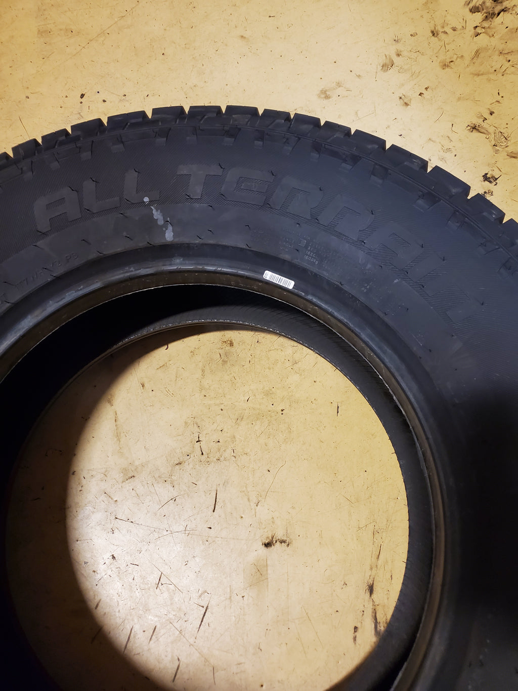 PATHFINDER ALL TERRAIN BSW LT 275 70 18 125/122S 10PLY  TIRE 2022236