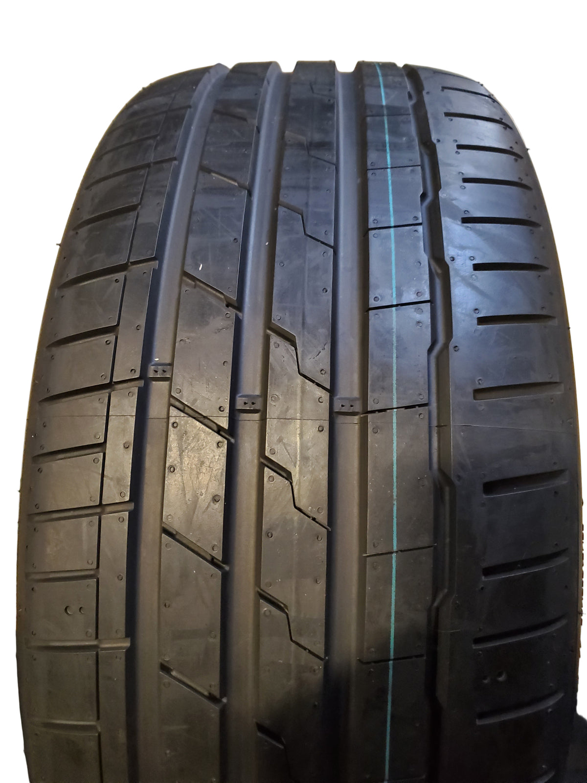HANKOOK VENTUS S1 EVO3 FOAM BSW TO P 235 40 19 96W UHP TIRE 1029702
