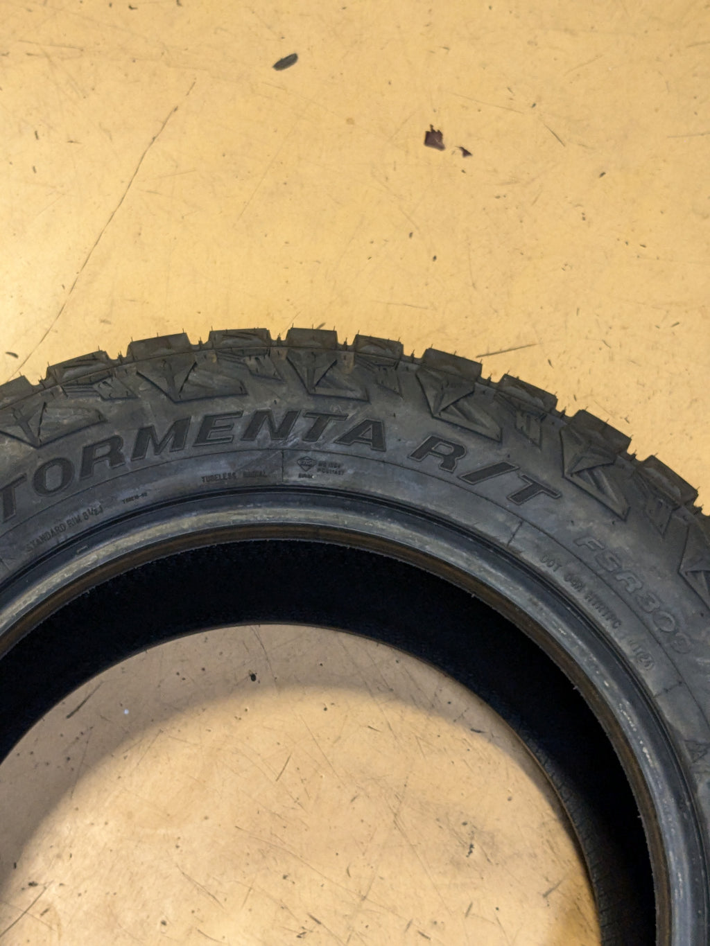 FORTUNE TORMENTA R/T FSR309 LT 295 60 20 126/123Q LRE 10 PLY RUGGED TERRAIN TIRE 9295030341