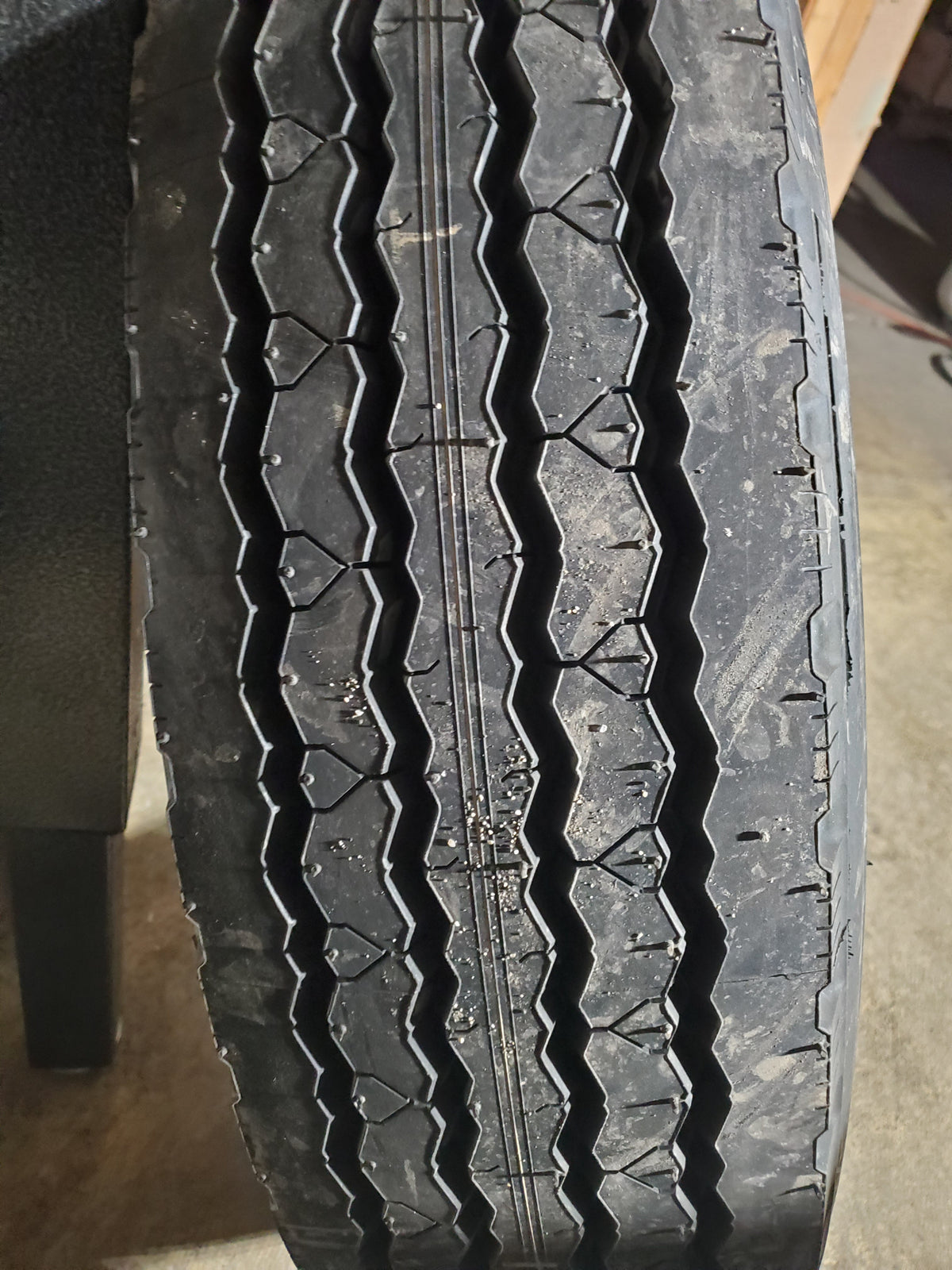 SUMITOMO ST717 BSW LT 11 17.5 143G 14PLY ALL POSITION TIRE 5530442