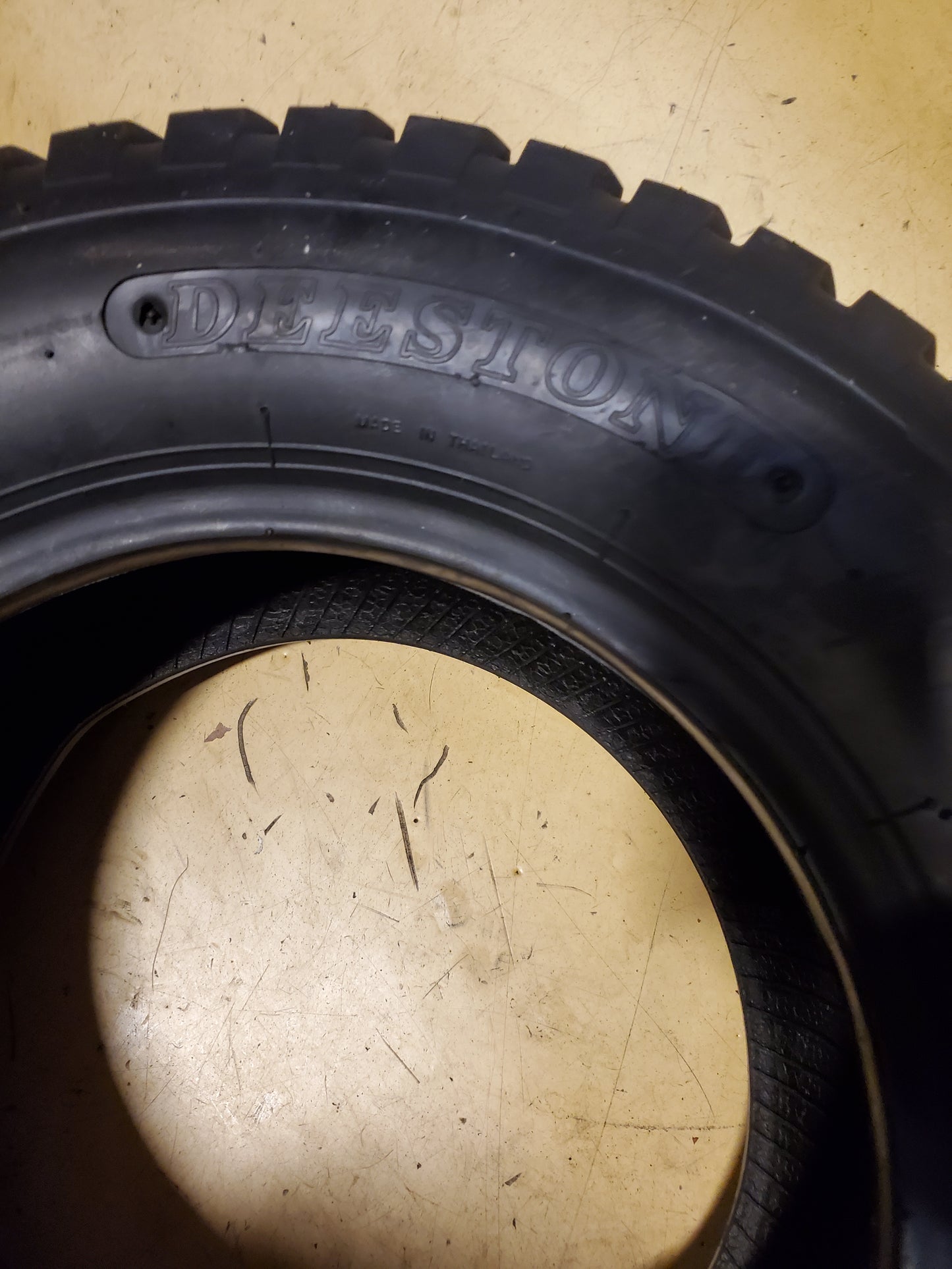 DEESTONE D265 BSW 23 9.5 12 4PLY LAWN TIRE DS7081