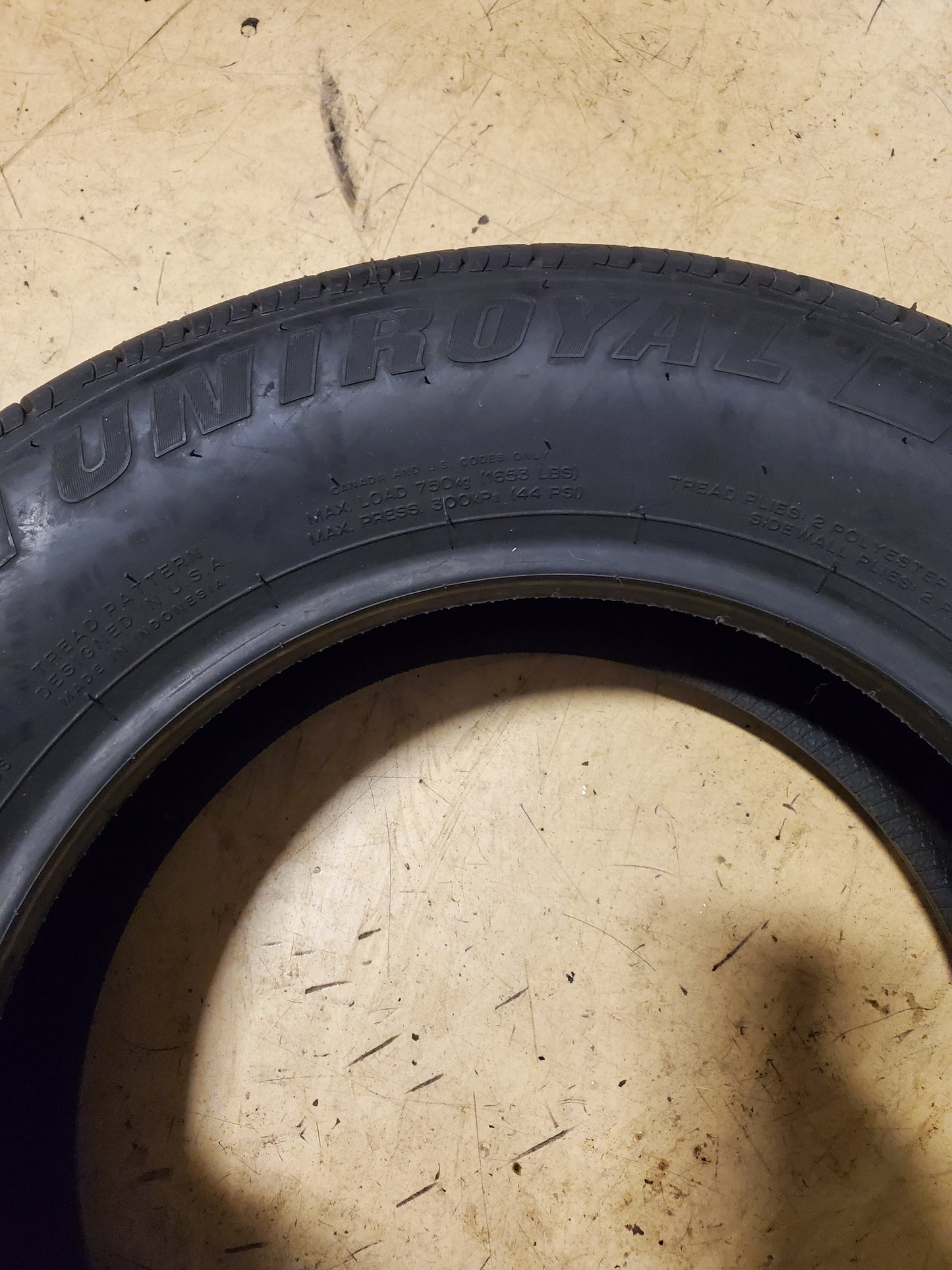 UNIROYAL TIGER PAW TOURING A/S BSW P 215 65 16 98H ALL SEASON TIRE 53849