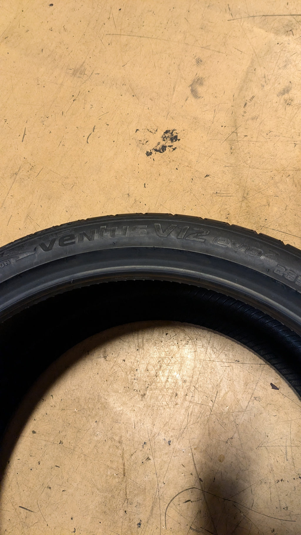 NOS HANKOOK VENTUS V12 EVO 2 BSW P 285 30 19 98Y XL UHP TIRE 1015297