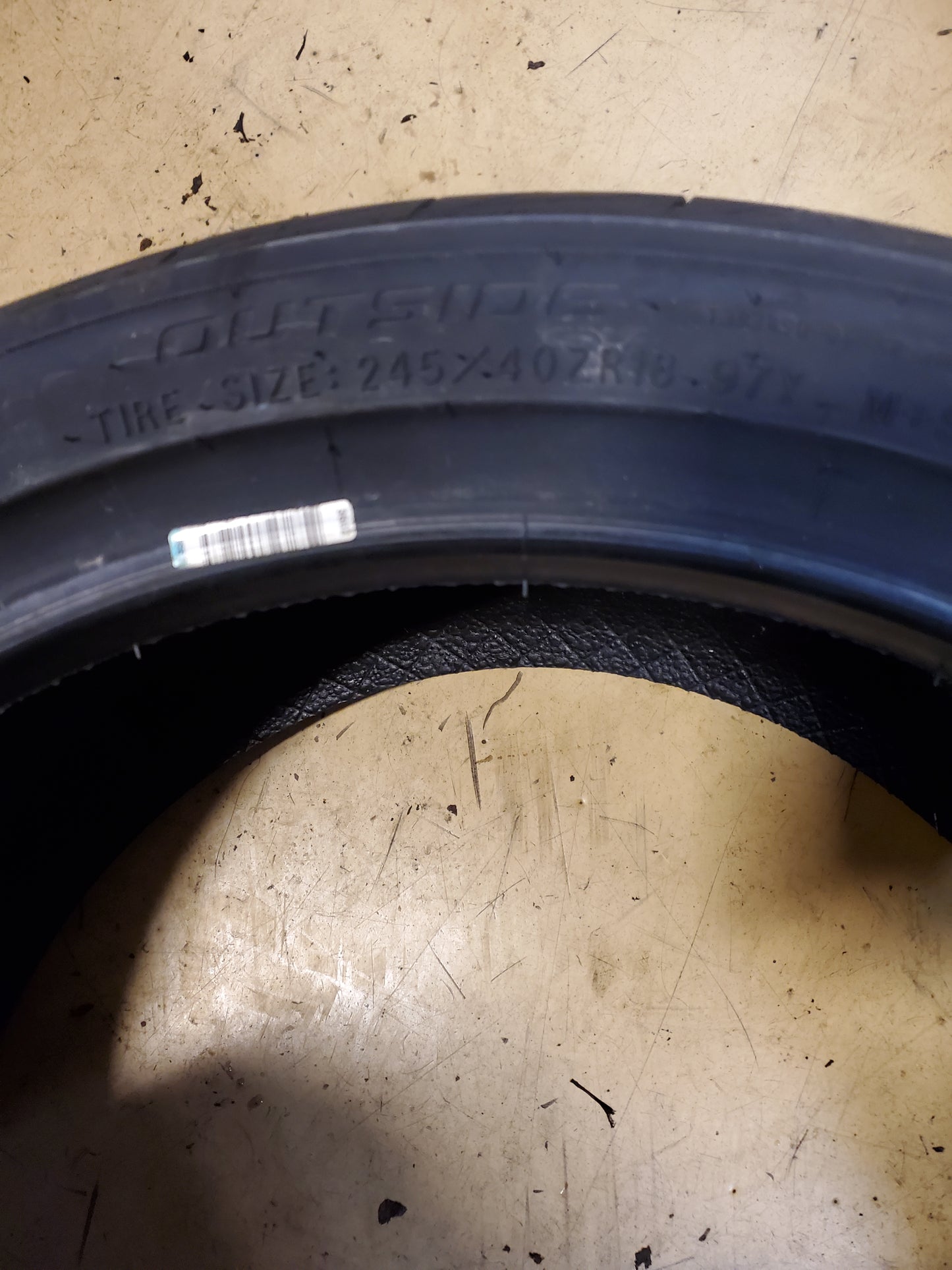 COOPER COBRA INSTINCT BSW P 245 40 18 97Y XL ALL SEASON TIRE 160119025