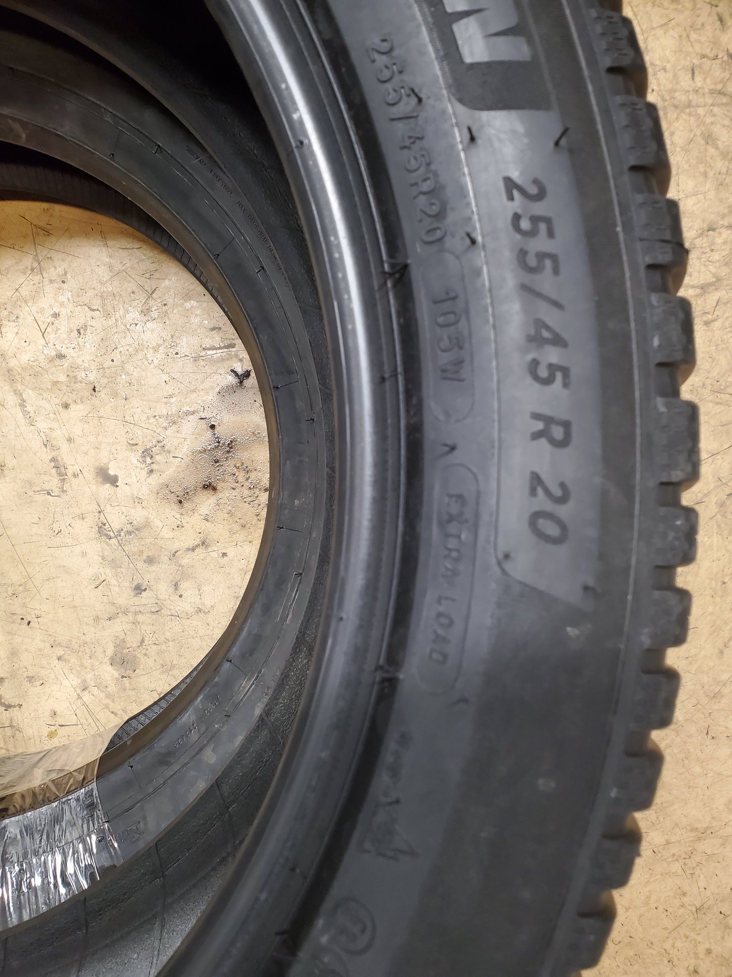 MICHELIN CROSSCLIMATE 2 BSW P 255 45 20 105W XL ALL SEASON TIRE 65444