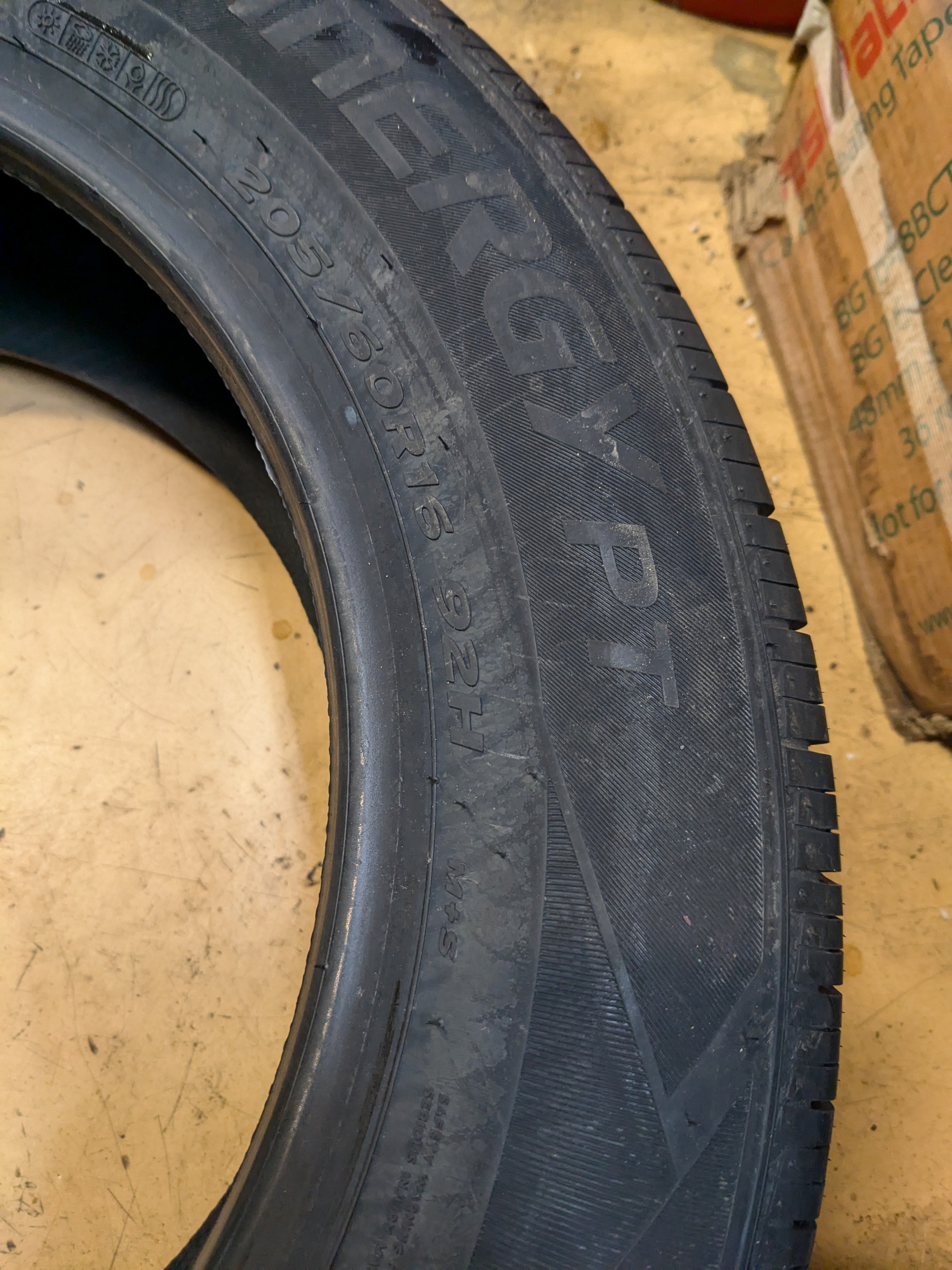 HANKOOK KINERGY PT P 205 60 16 92H SL ALL SEASON TIRE 1021398