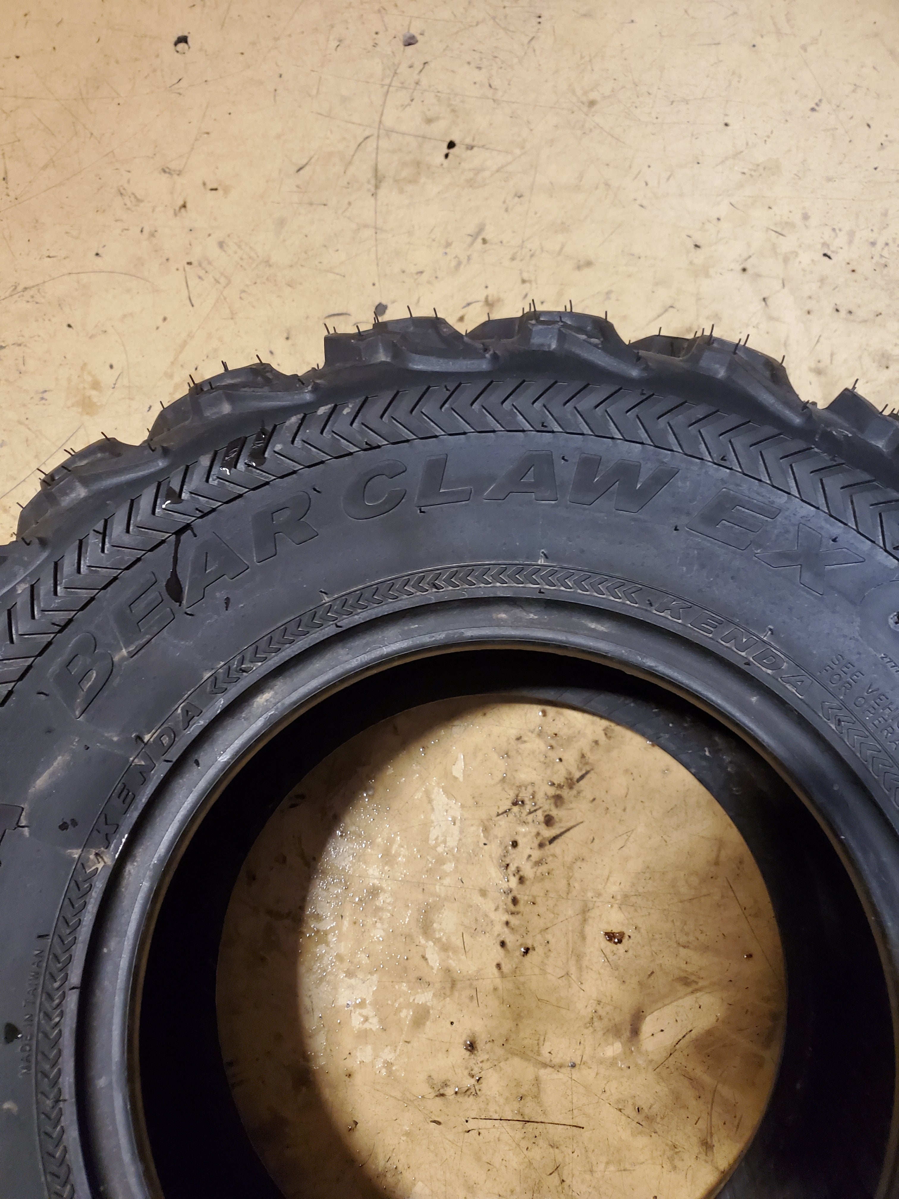 NOS KENDA BEAR CLAW EX K573 BSW AT 24 8 11 6PLY FRONT ATV/UTV TIRE 250G2091