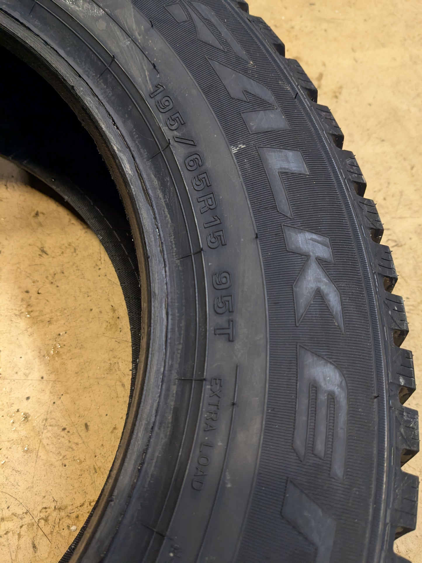 FALKEN WINTER PEAK F-ICE 1 P 195 65 15 95T XL SNOW WINTER TIRE 28384543