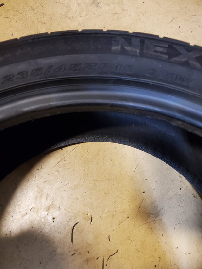 NOS NEXEN NFERA AU7 BSW P 235 45 19 95W UHP TIRE 15629NXK