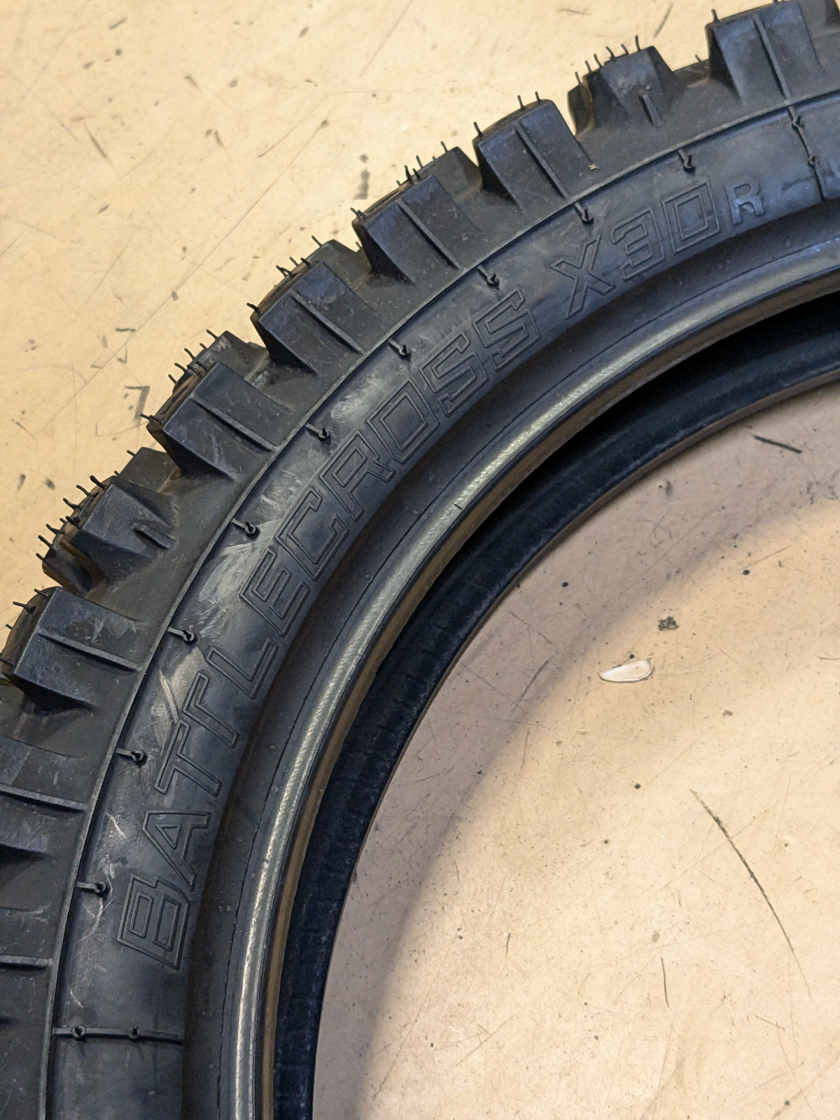 BRIDGESTONE BATTLECROSS X31R BSW 110 100 18 64M REAR MOTORCYCLE TIRE 13851