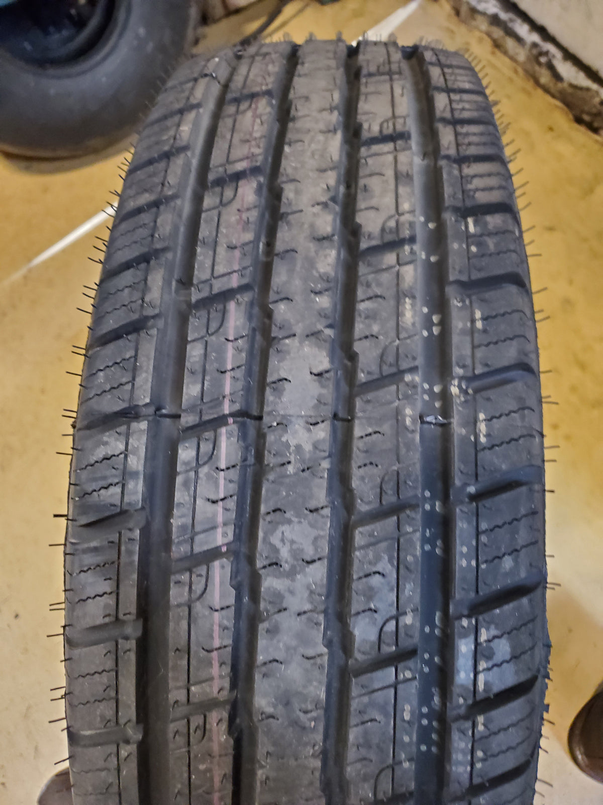 WATERFALL TERRA-X H/T BSW LT 225 75 16 115/112S LRE HIGHWAY TIRE LTR1601HTWF
