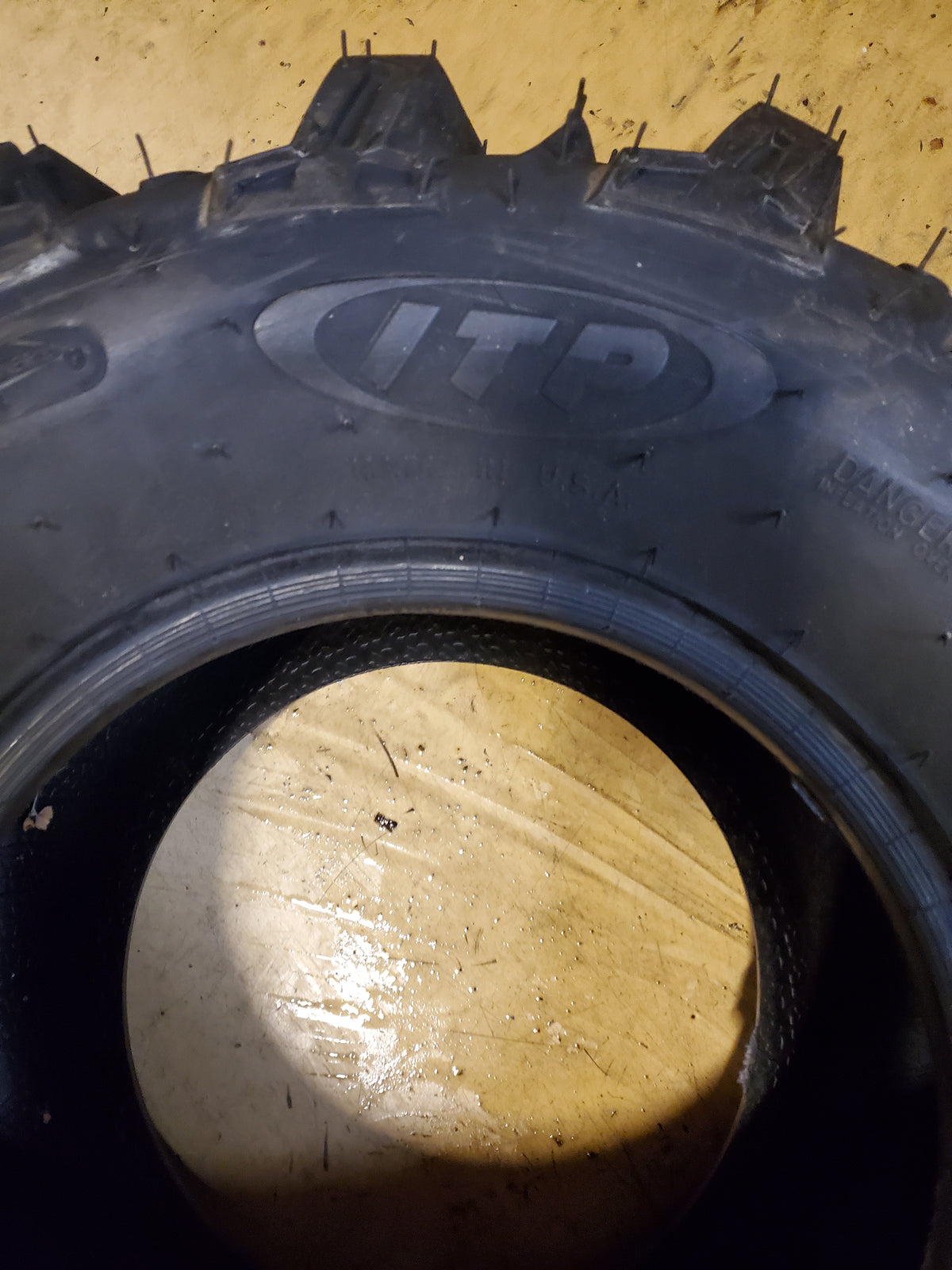 USED ITP MUD LITE XTR BSW  26 11 12 80F 6PLY ATV/UTV TIRE 560388