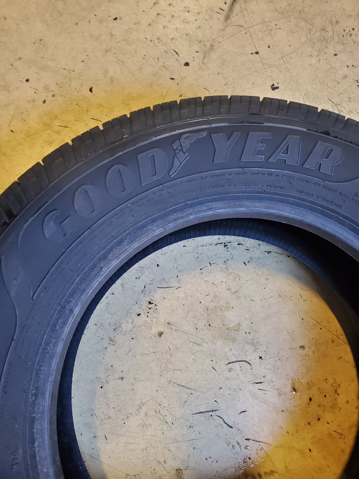 GOODYEAR RELIANT ALL SEASON BSW P 215 65 16 98V TIRE 682069597