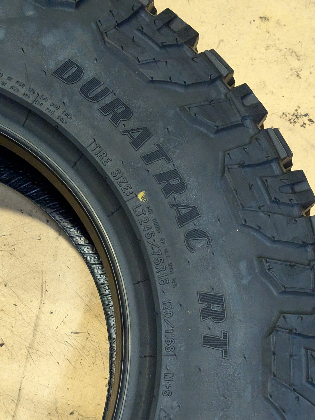 GOODYEAR WRANGLER DURATRAC RT LT 245 75 16 120/116S RUGGED TERRAIN TIRE 176103991