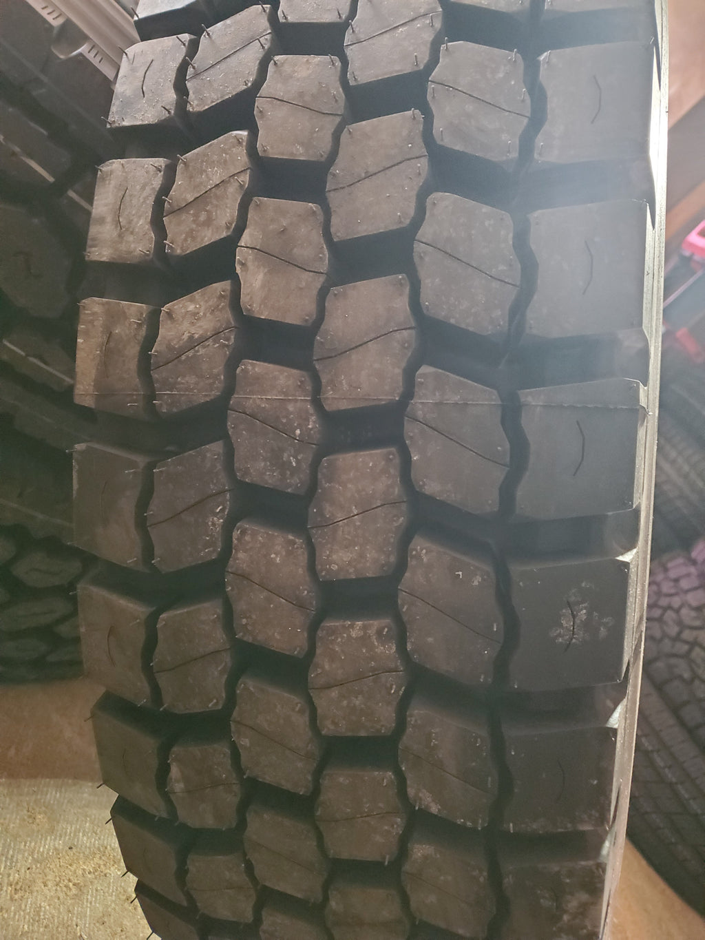 GOODYEAR G182 RSD BSW LT 295 75 22.5 16PLY DRIVETIRE 756817111