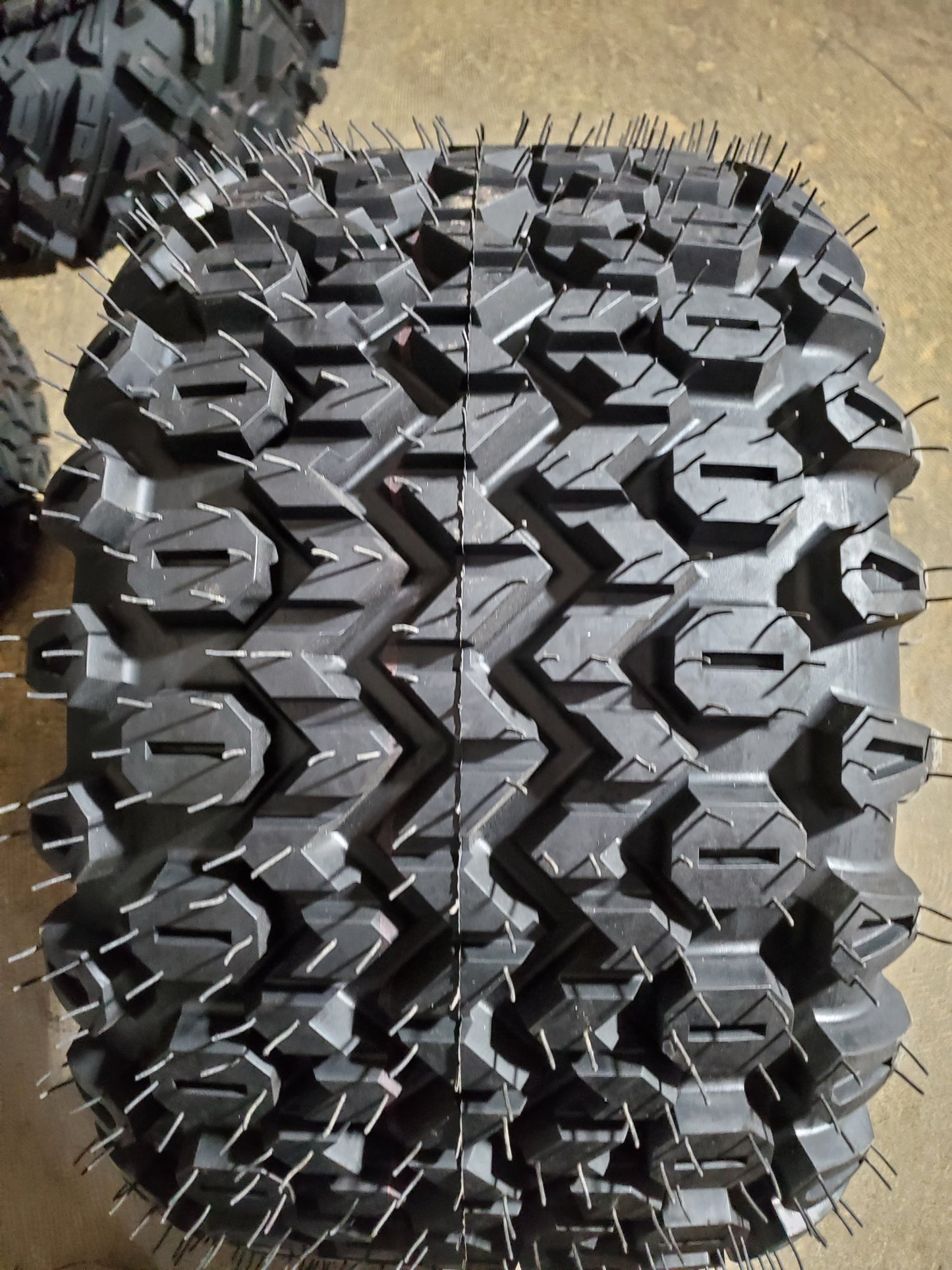 CARLSTAR HD FIELD TRAX BSW AT 24 12 12 6PLY ATV/UTV TIRE CA560366