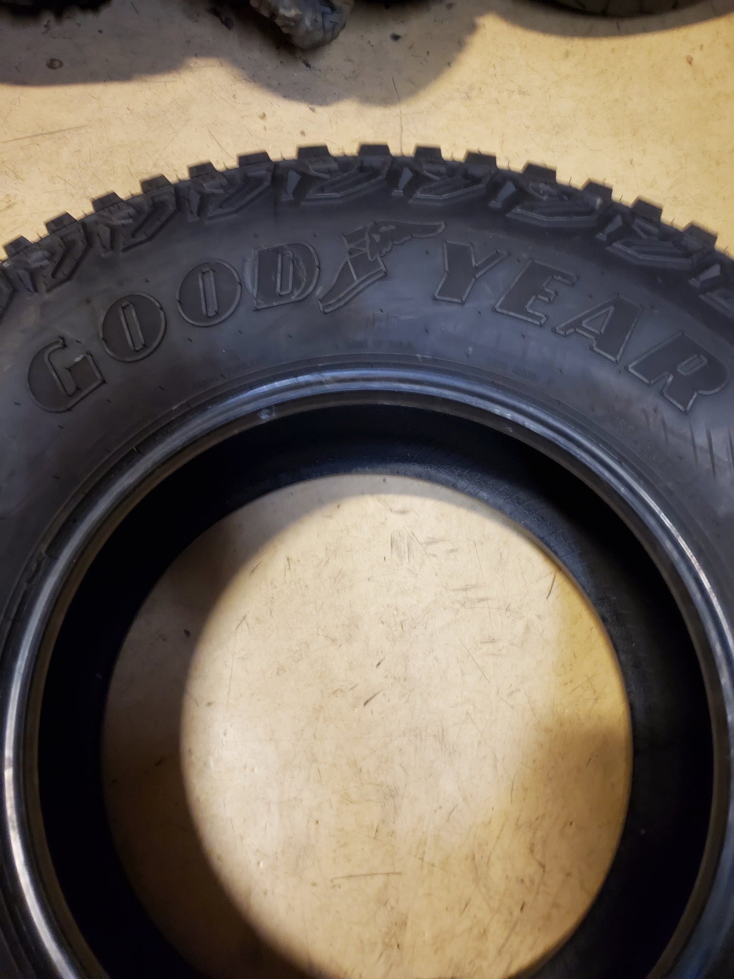 USED 14/32" GOODYEAR TERRITORY MT LT 315 70 17 113/110S 6PLY MUD TIRE 796270833