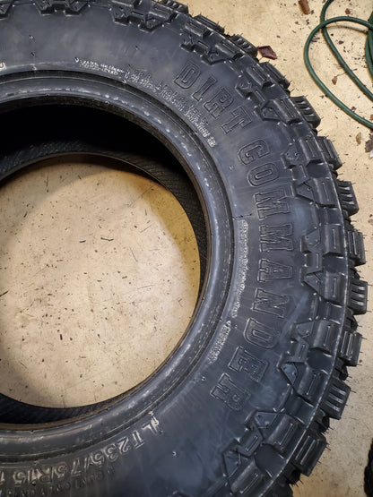 CENTENNIAL DIRT COMMANDER M/T BSW LT 235 75 15 104/101Q 4PLY MUD TERRAIN TIRE TCD1523575C