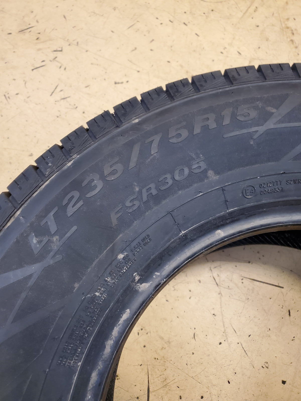 FORTUNE TORMENTA H/T FSR305 LT 235 75 15 104/101S 6PLY HIGHWAY TIRE 9235030404