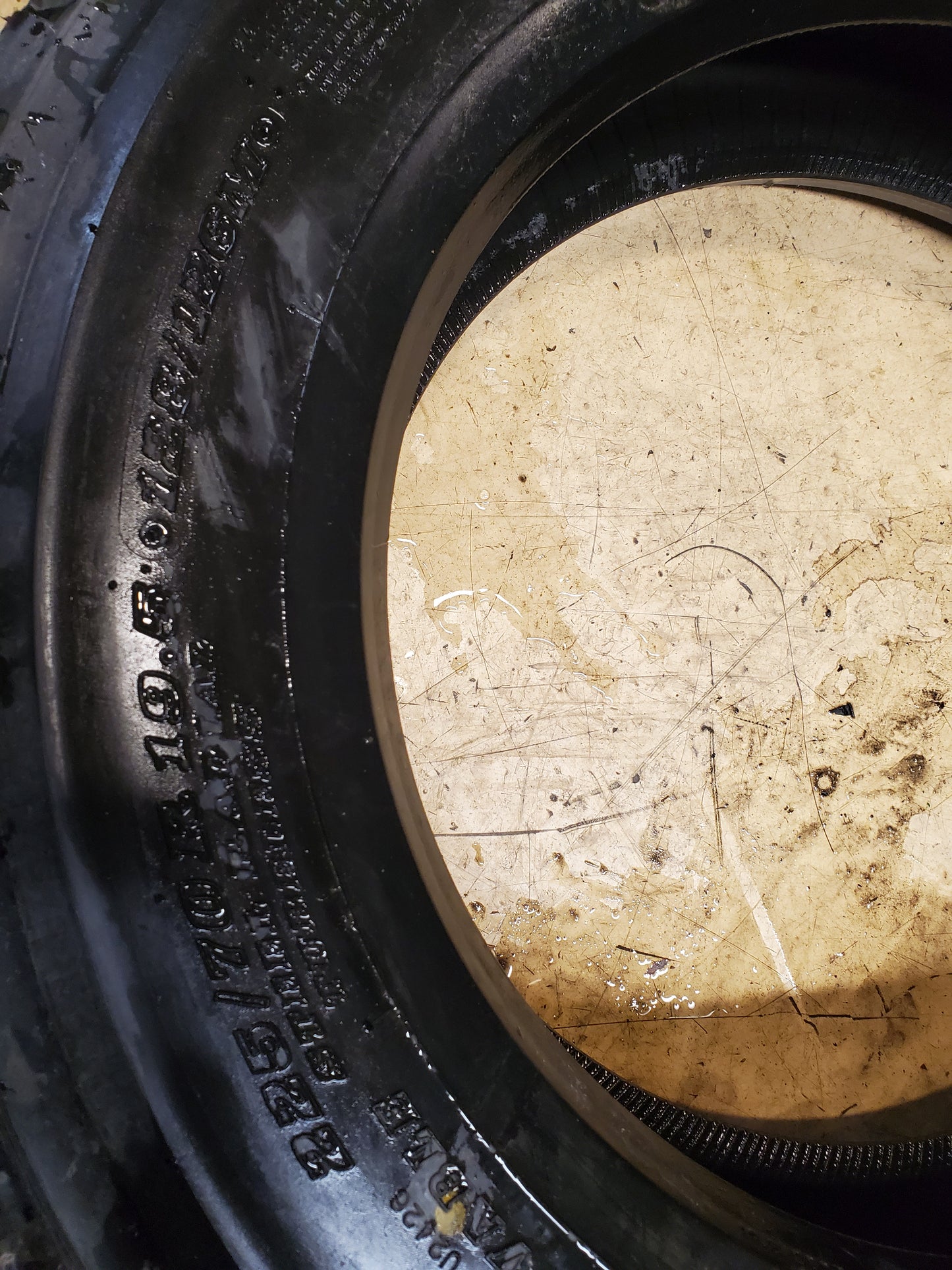 SUMITOMO ST 918 BSW  225 70 19.5 128/126M 14PLY DRIVE TIRE 5531782
