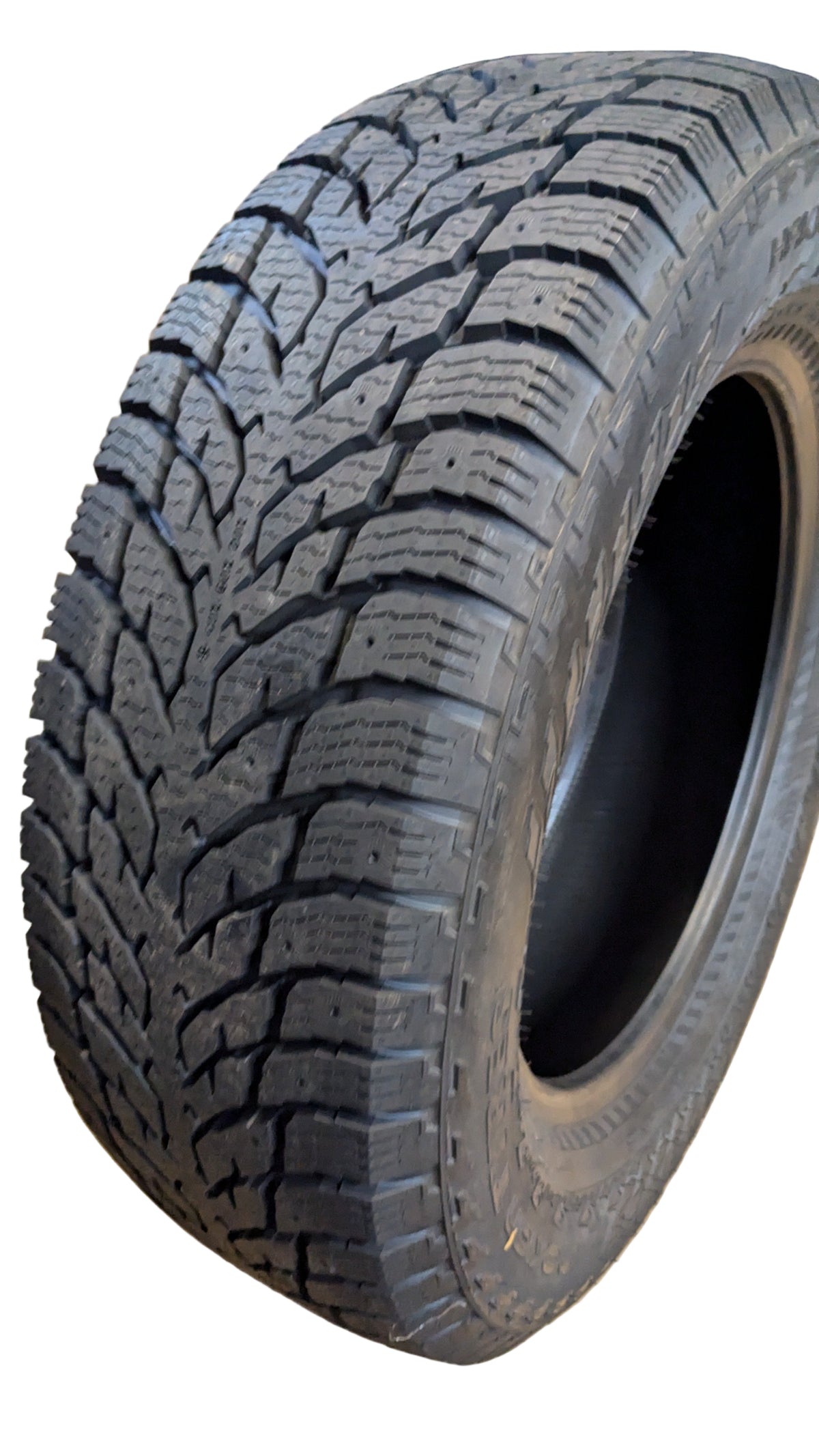 NOKIAN HAKKAPELLIITTA LT3 BSW LT 275 65 20 126/123Q 10PLY WINTER TIRE TS32406