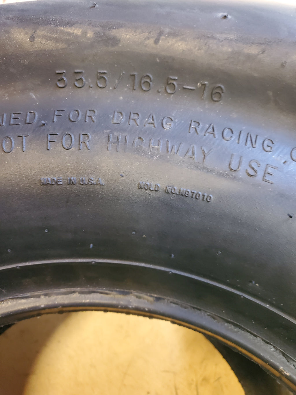 MICKEY THOMPSON ET DRAG BSW 33.5 16.5 16 DRAG TIRE 250817