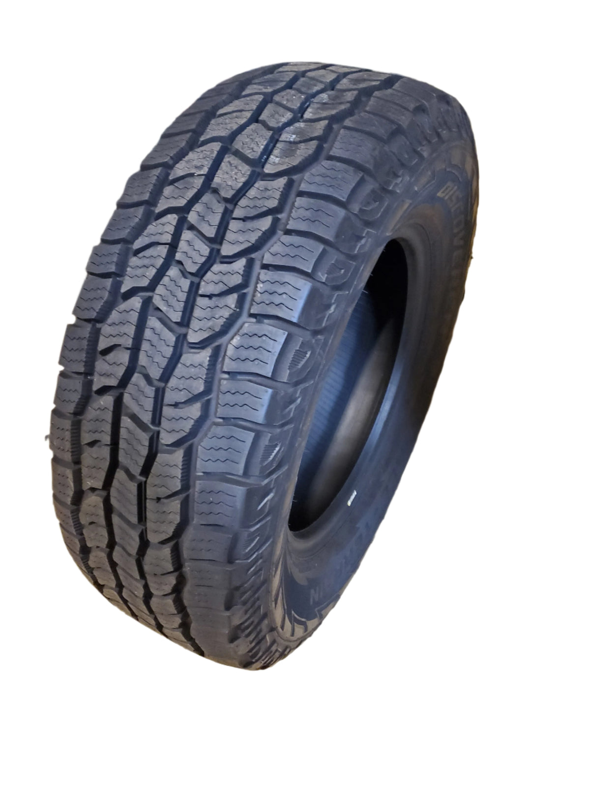 COOPER DISCOVERER ALL-TERRAIN BSW P 265 70 17 115T  TIRE 261754