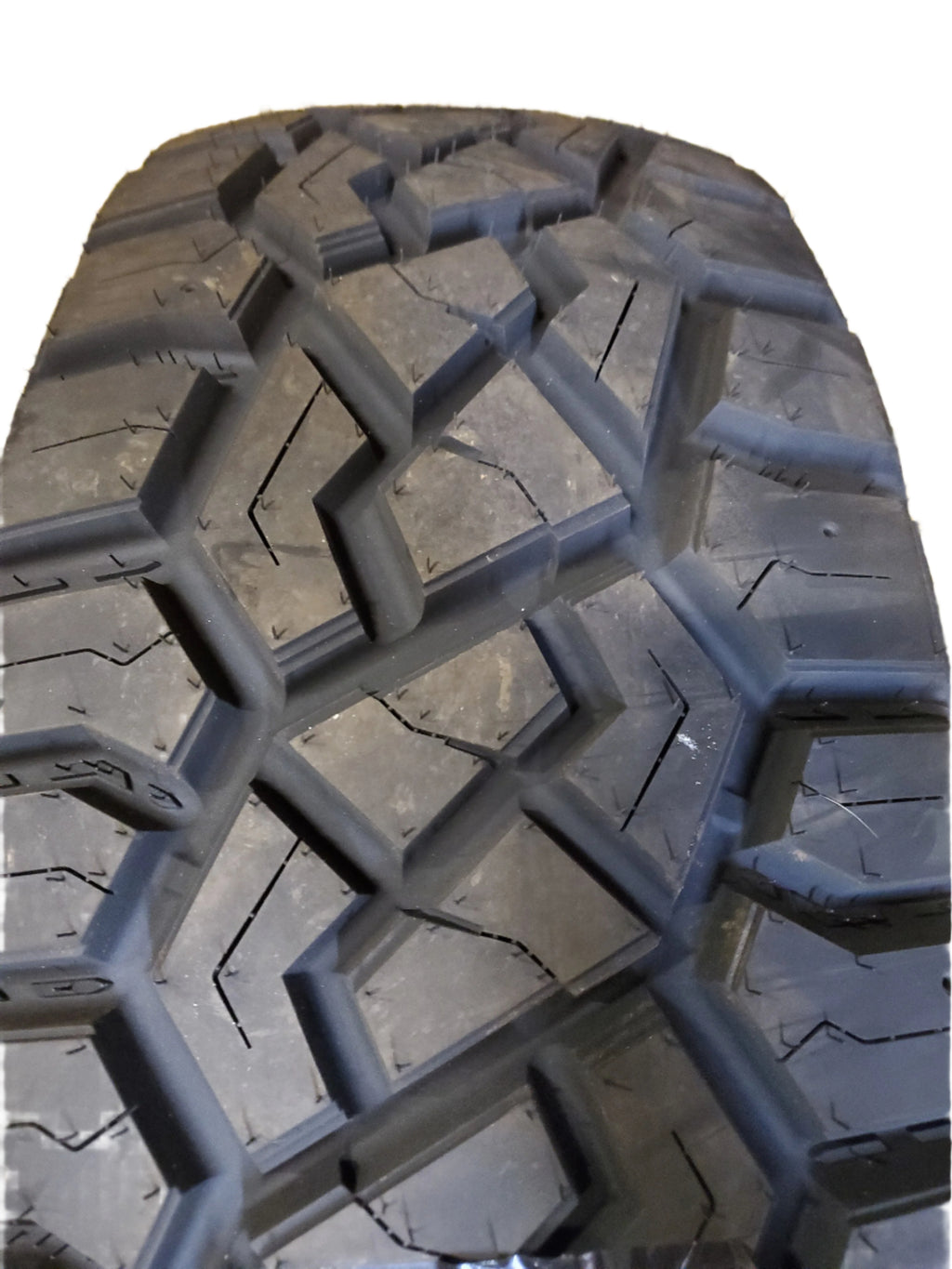 PRINX HICOUNTRY R/T HR1 BSW LT 285 75 18 129/126Q 10PLY RUGGED TIRE 9285250556