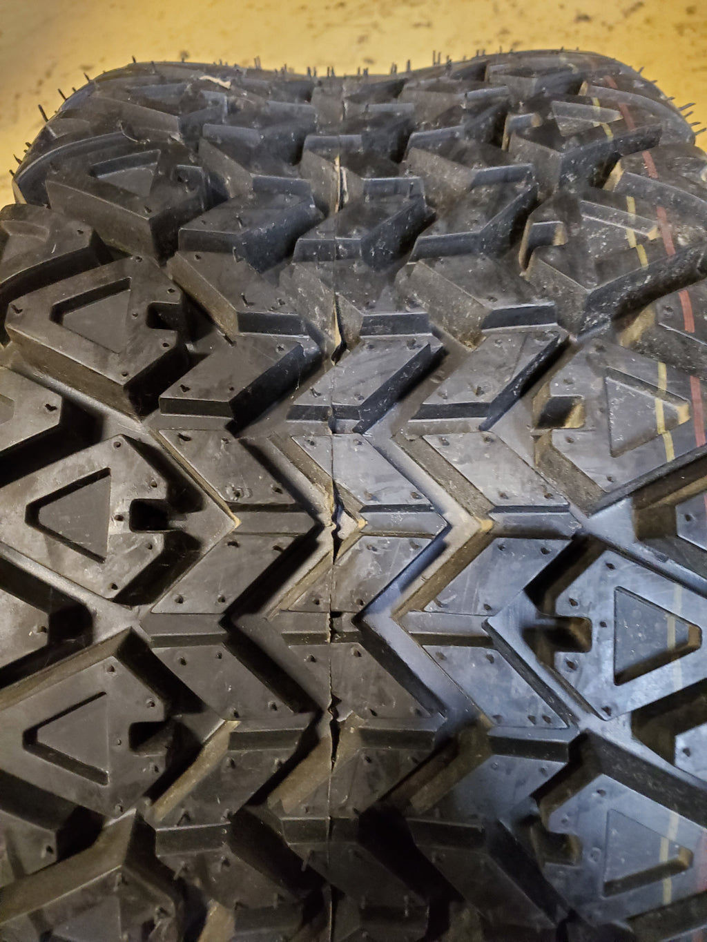 OTR 350 MAG BSW 24 11 12 6PLY ATV/UTV TIRE T24350624110012