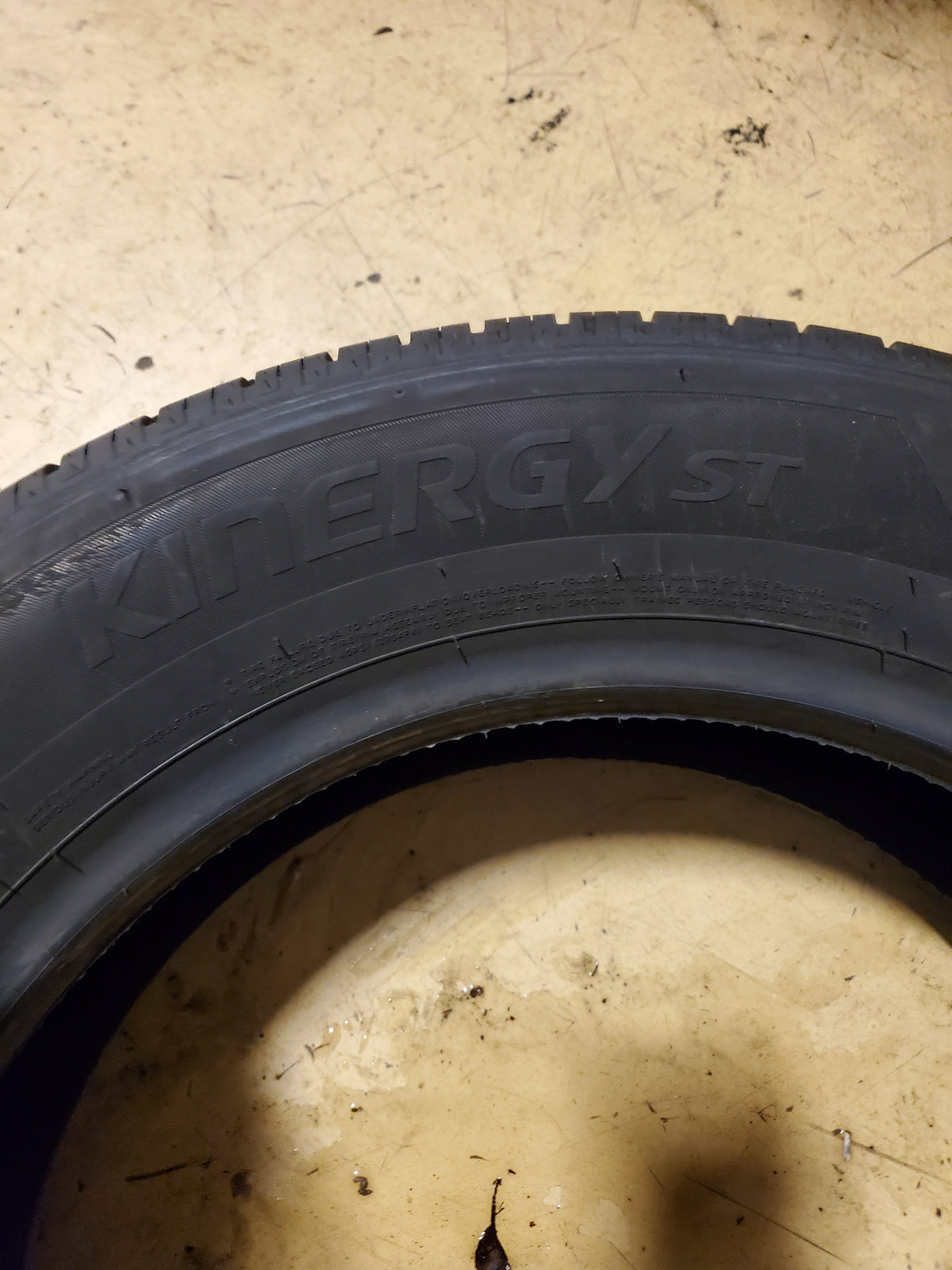 HANKOOK KINERGY ST BSW P 215 60 17 96T ALL SEASON TIRE 1021502