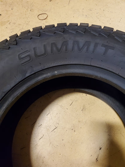 2 SUMMIT TRAIL CLIMBER AT02 BSW P 265 70 17 115S ALL TERRAIN TIRE 20908