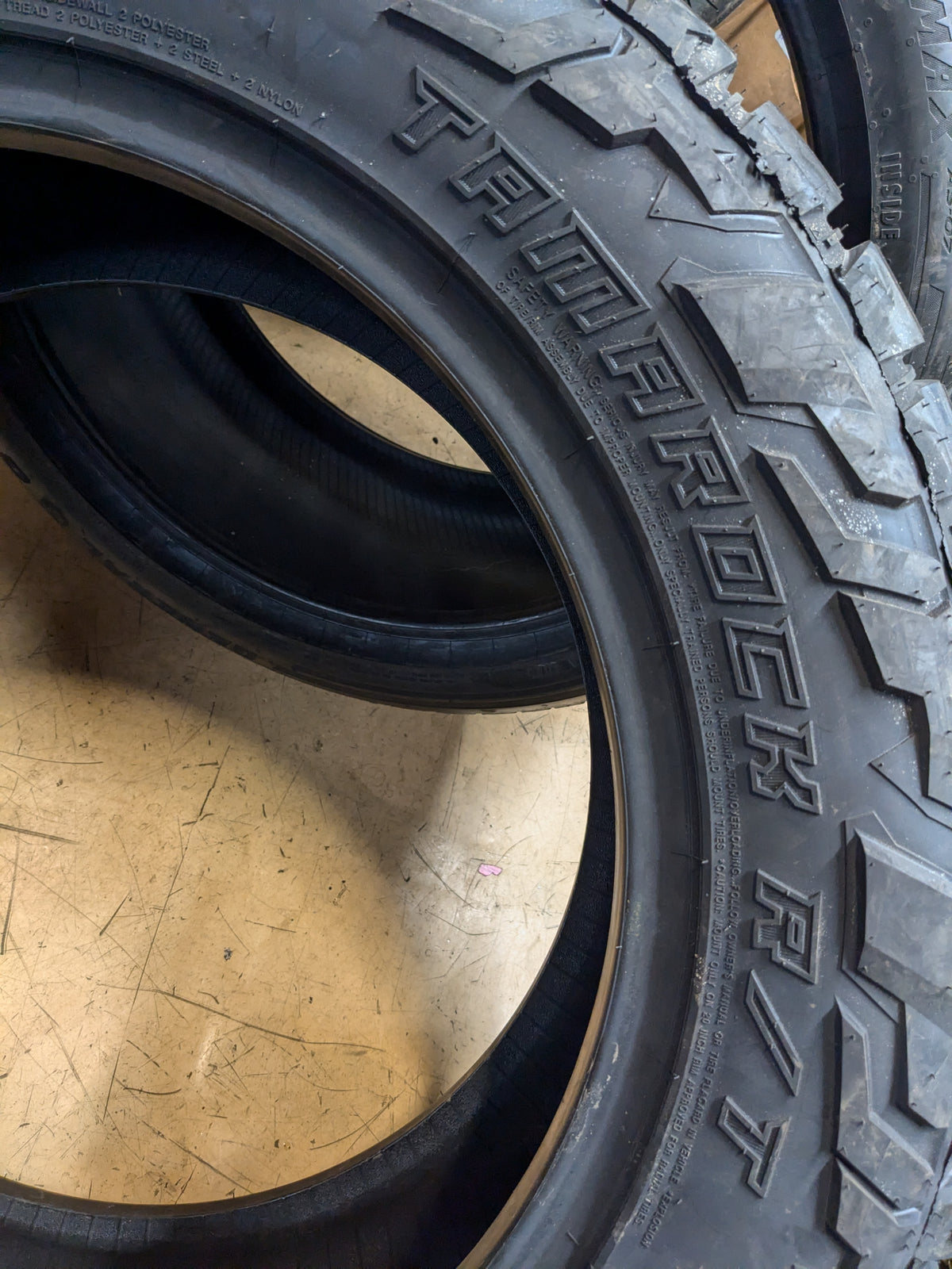 ARROYO TAMAROCK R/T BSW P 275 55 20 117T RUGGED TERRAIN TIRE ATRT02