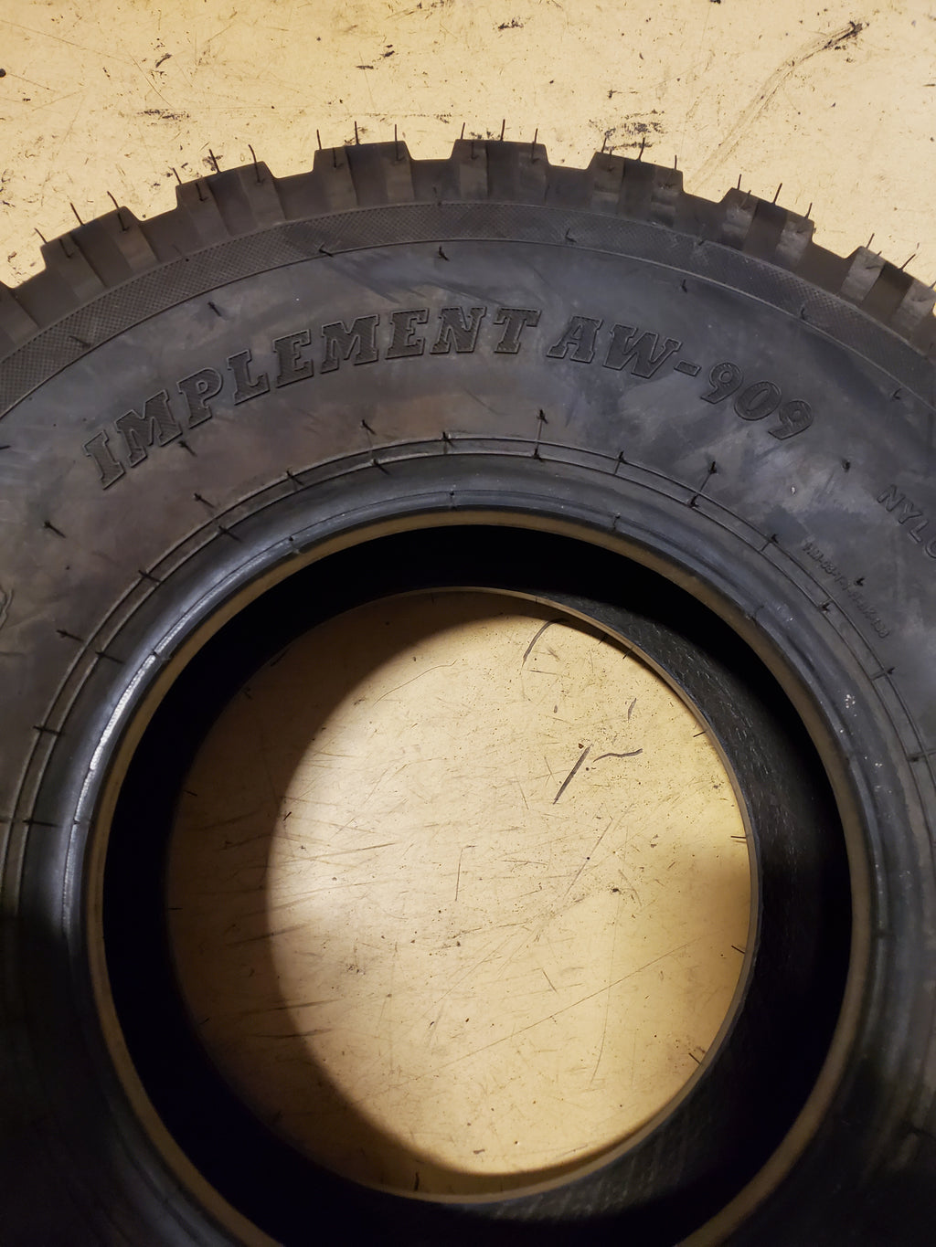 BKT AW-909 BSW 10 80 12 10PLY TRACTOR TIRE BKT1008012