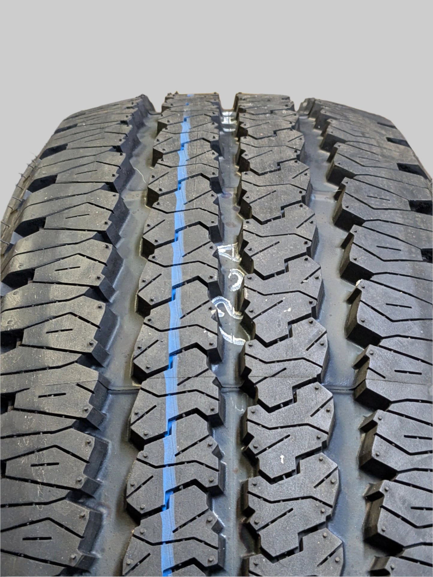 2 FIRESTONE TRANSFORCE AT RWL LT 285 60 20 125/122R ALL TERRAIN TIRE 250126