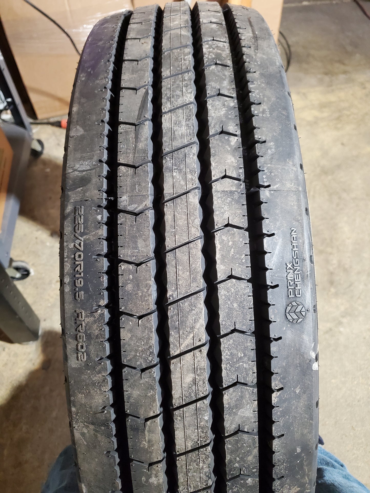FORTUNE FAR602 BSW LT 225 70 19.5 128/126L 14PLY ALL POSITION TIRE 2511030602