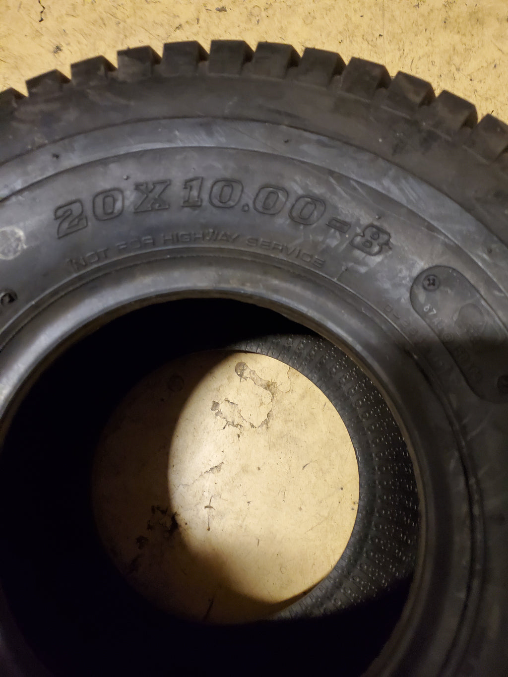 DEESTONE D265 BSW 20 10 8 4PLY LAWN TIRE DS7043