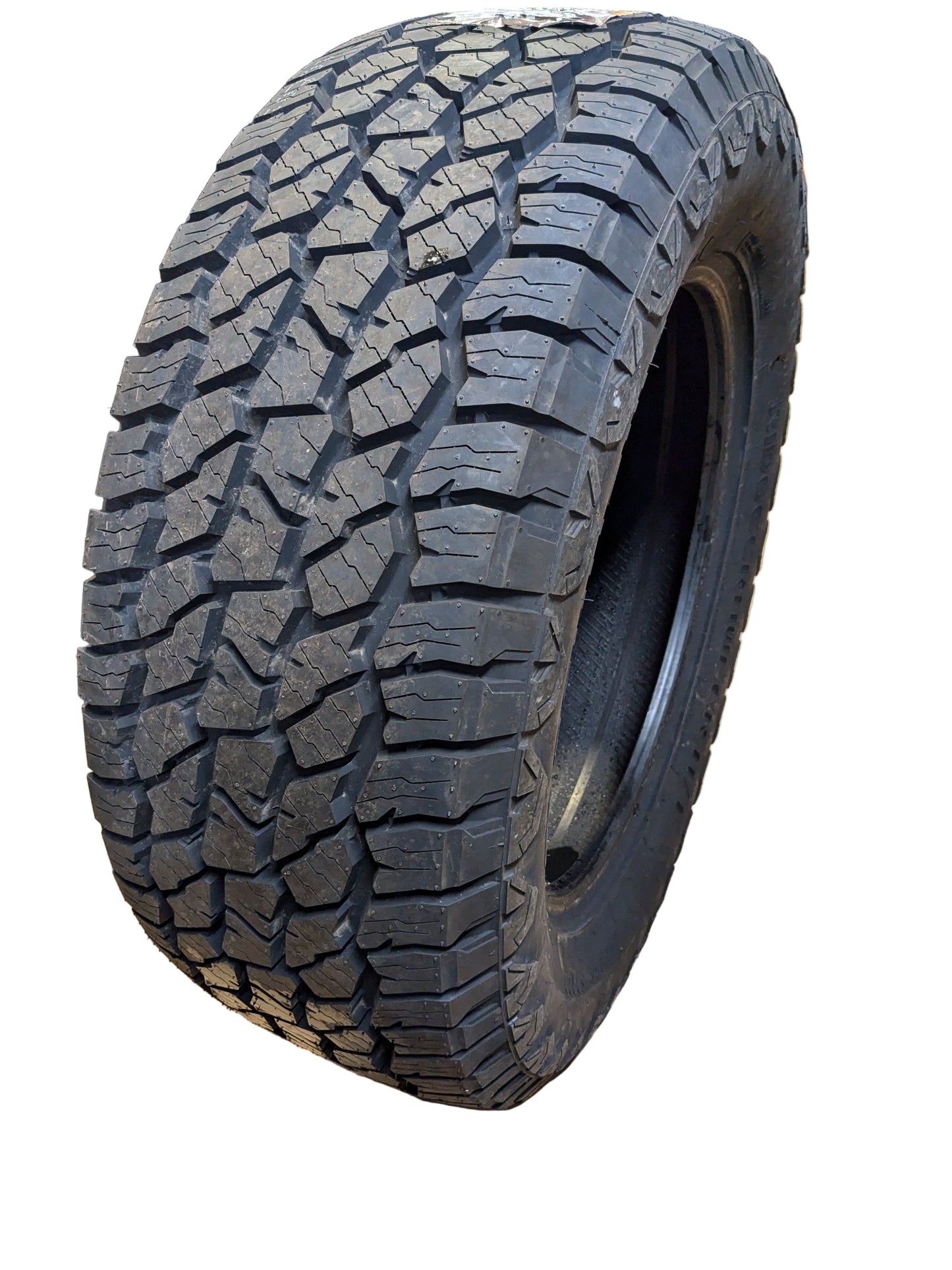 BLACKHAWK RIDGECRAWLER A/T BSW LT 285 60 20 125/122R 10PLY ALL TERRAIN TIRE 4120886