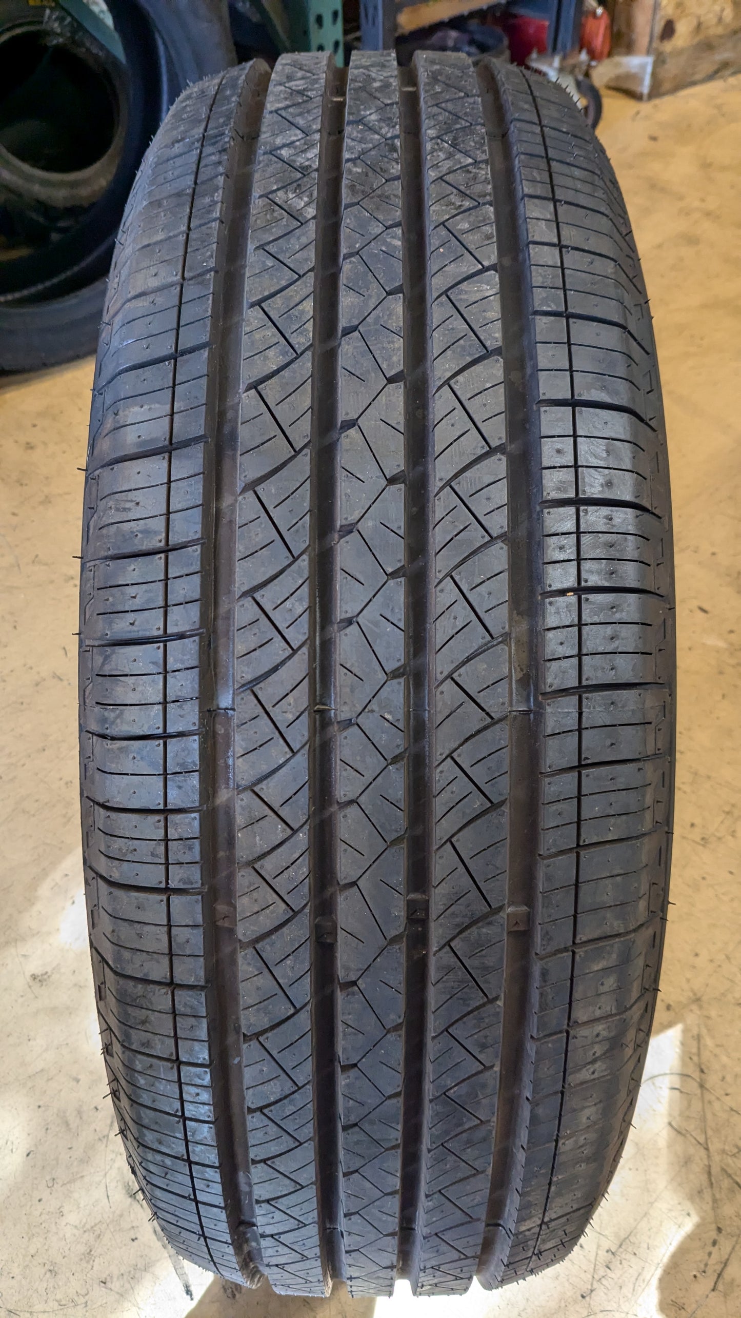 ARROYO ECO PRO H/T BSW P 275 60 20 115V ALL SEASON TIRE AEP040
