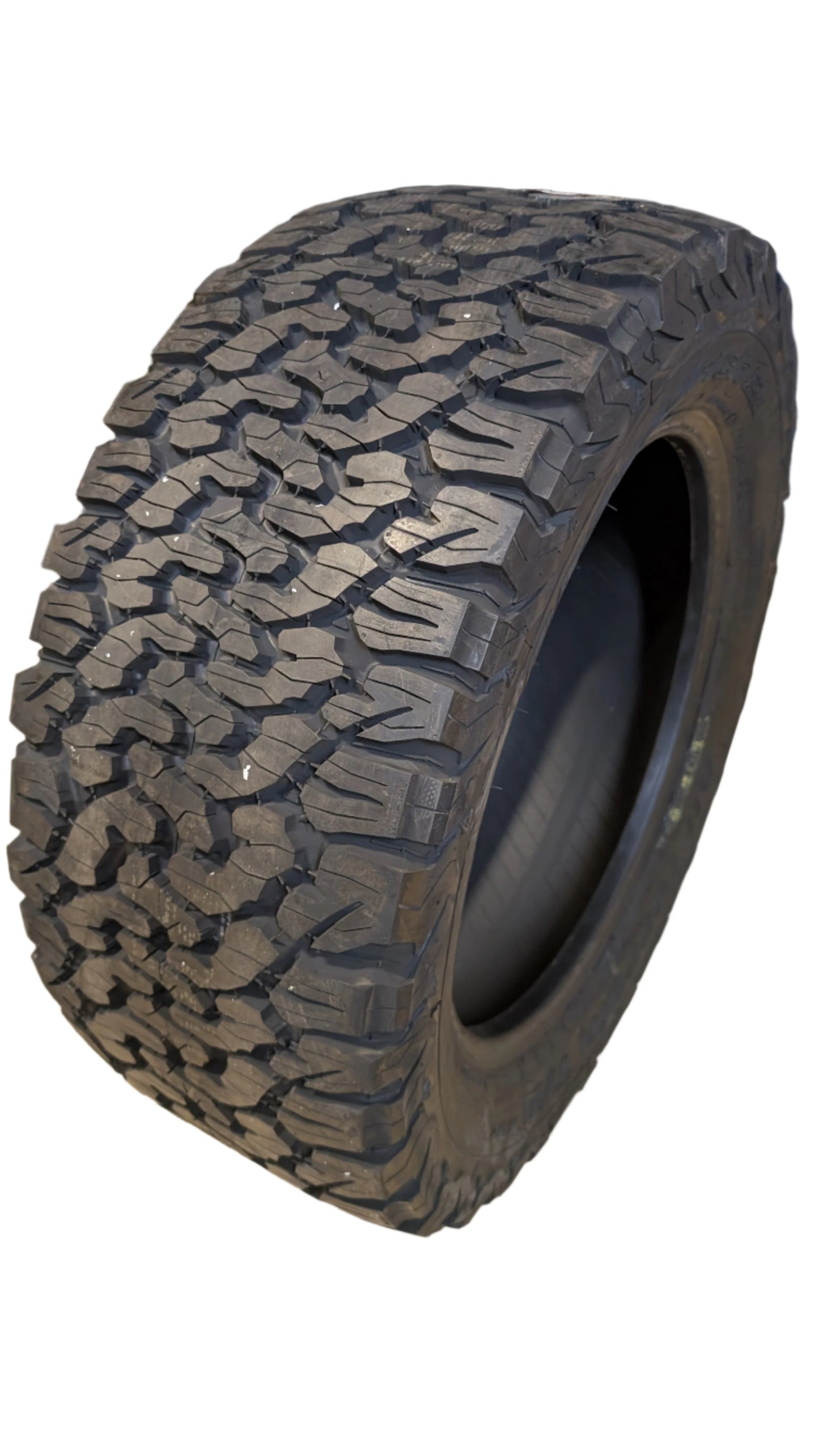 BFGOODRICH ALL-TERRAIN T/A KO2 BSW LT 295 55 20 123/120R 10PLY TIRE 62900