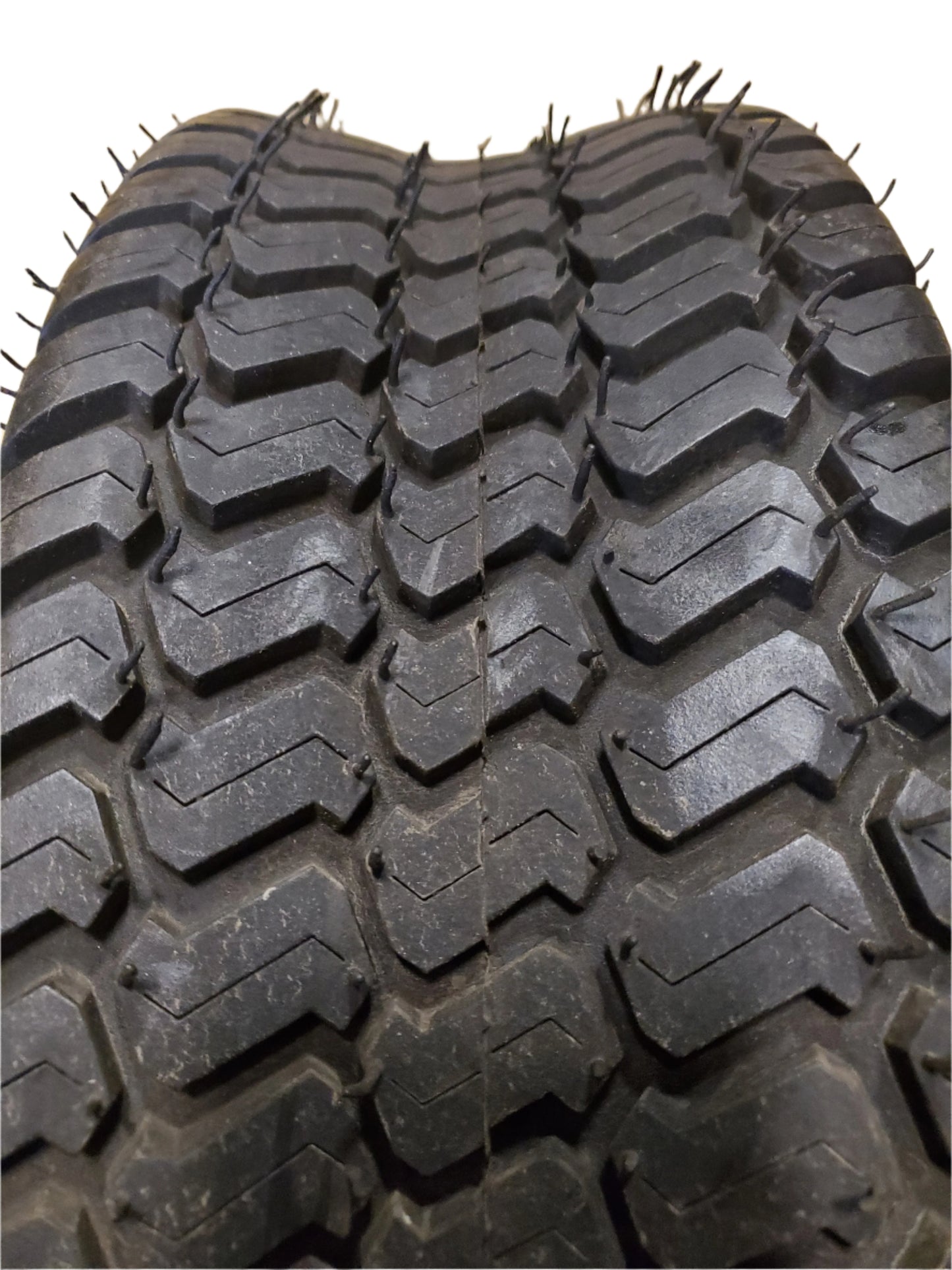 CARLISLE MULTI TRAC C/S BSW 25 8.5 14 90A4 4PLY LAWN TIRE 574339