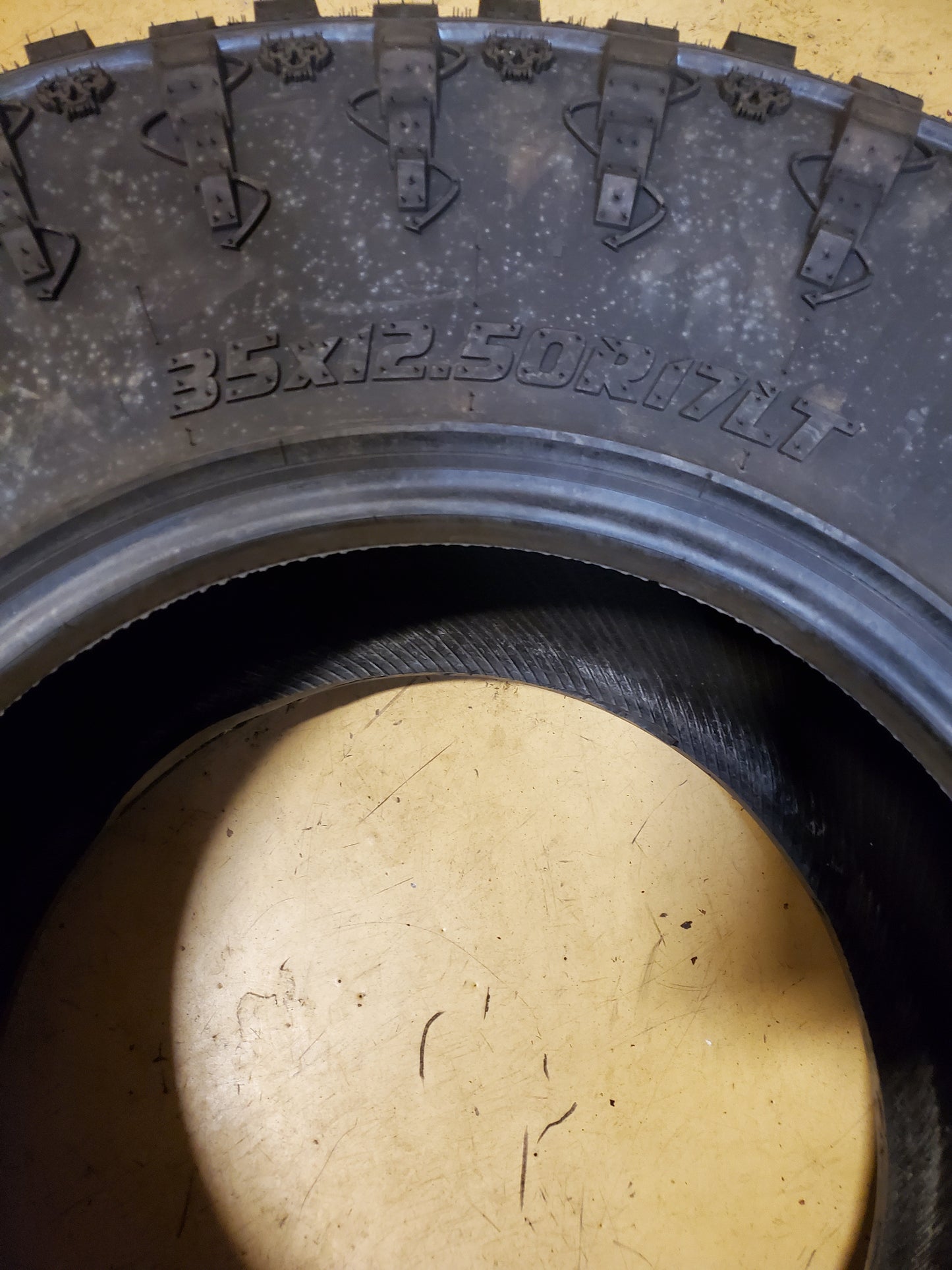 RADAR RENEGADE R/T BSW LT 35 12.5 17 121Q 12PLY RUGGED TIRE RASYTH0115