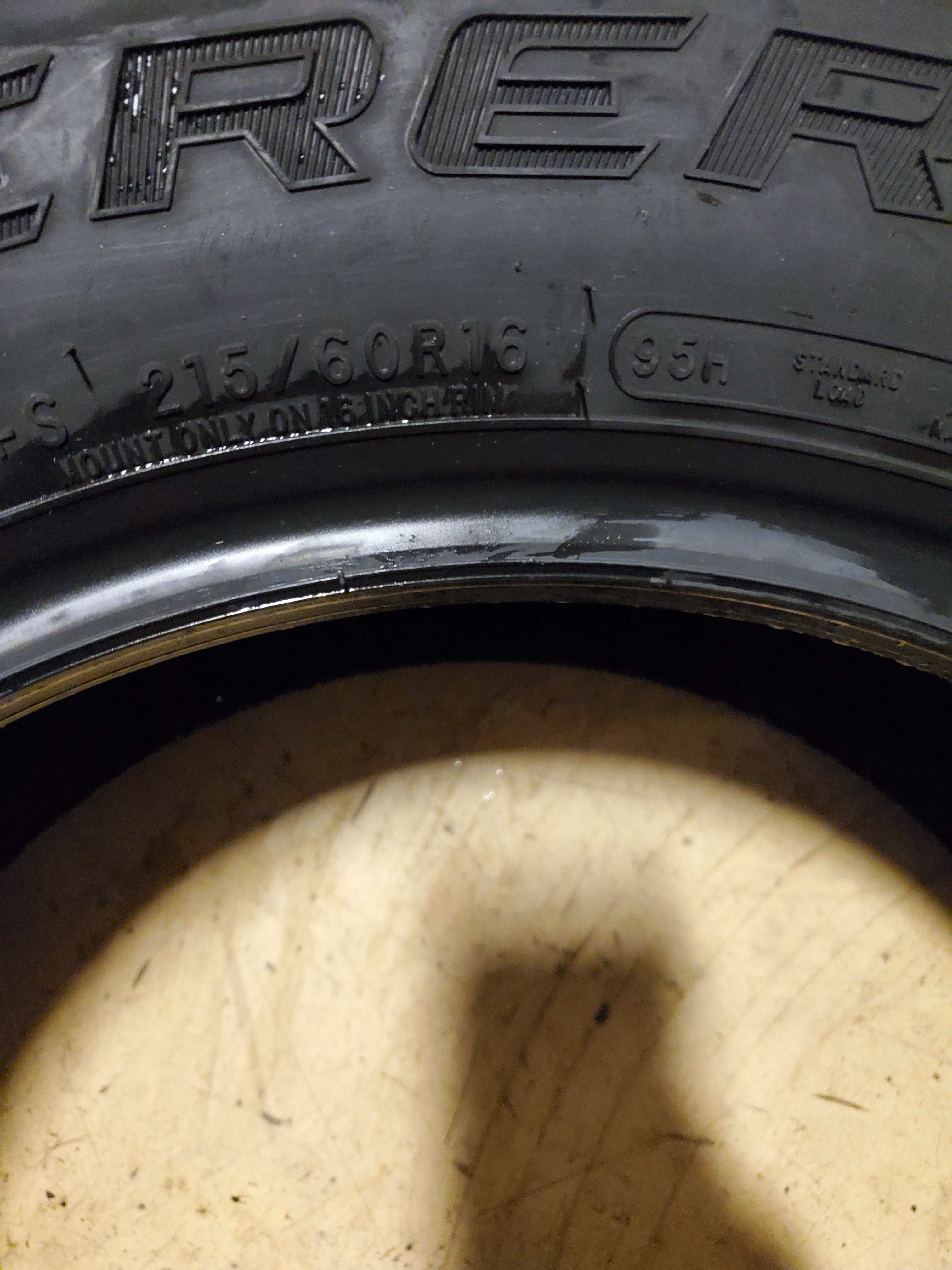 NOS COOPER DISCOVERER TRUE NORTH BSW P 215 60 16 95H WINTER TIRE 166181004