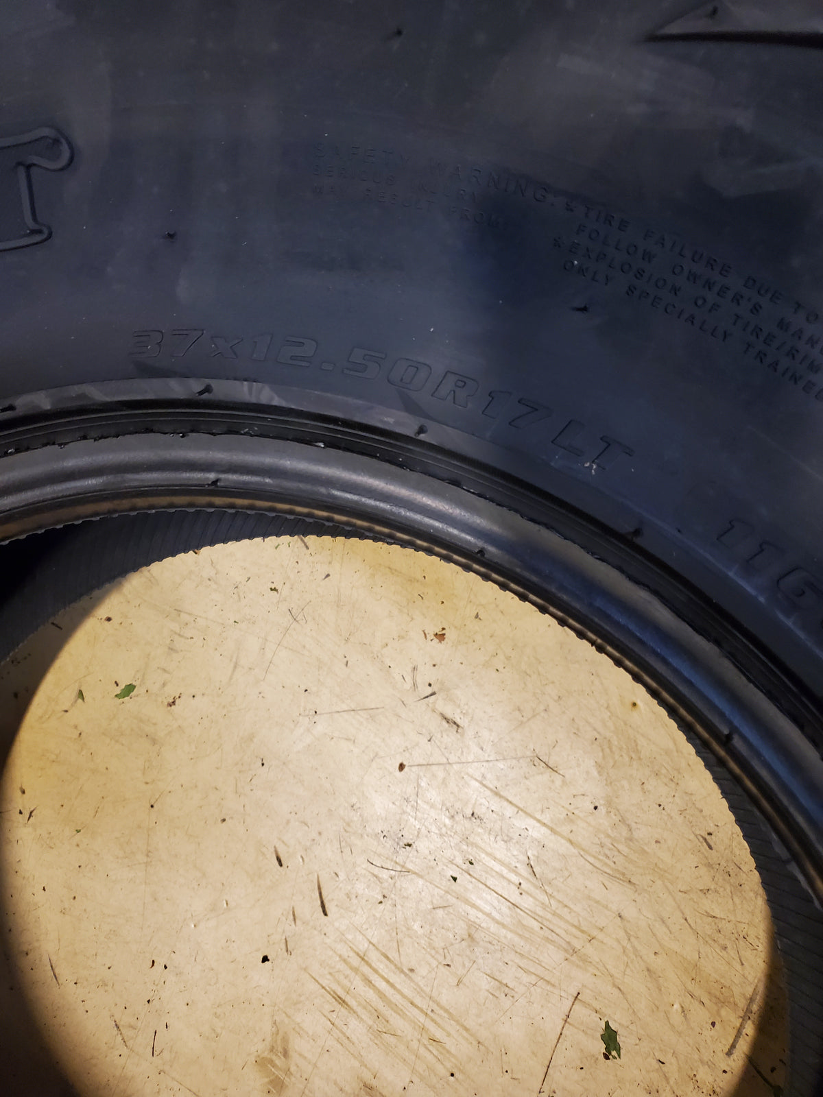 KANATI MUD HOG M/T BSW LT 37 12.5 17 116Q 6PLY MUD TIRE L1737125C252